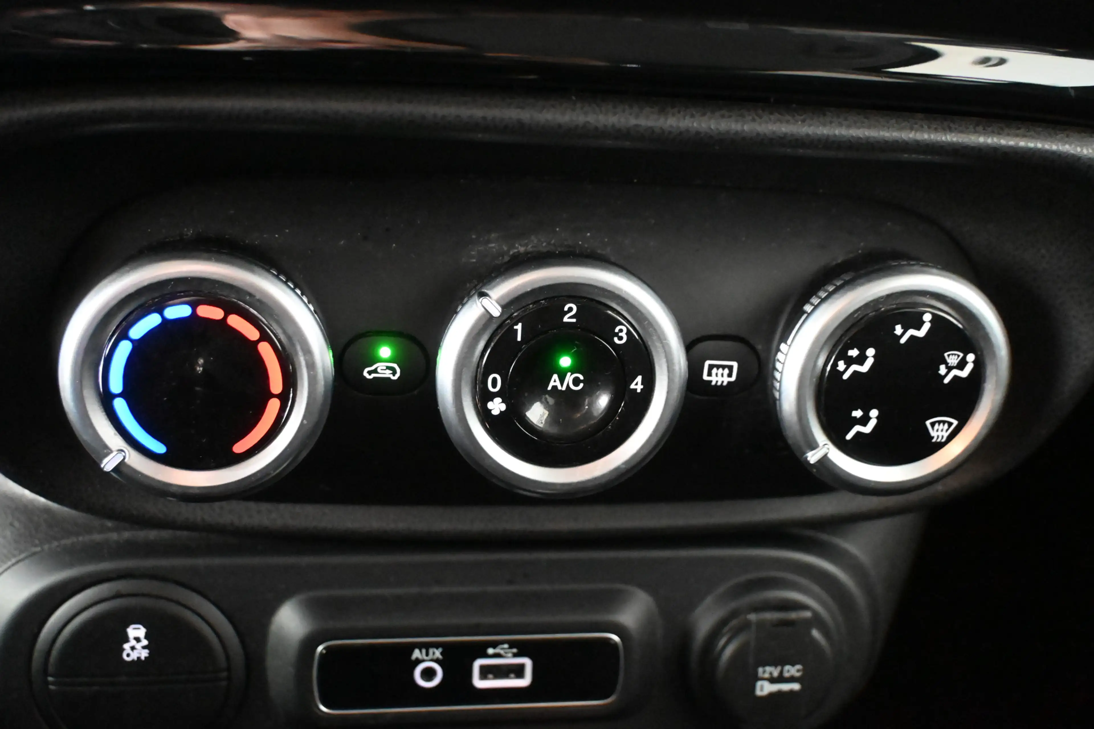 Fiat 500L 0.9 TwinAir CityCross Clima Navigatie Trekhaak Goe — photo 9
