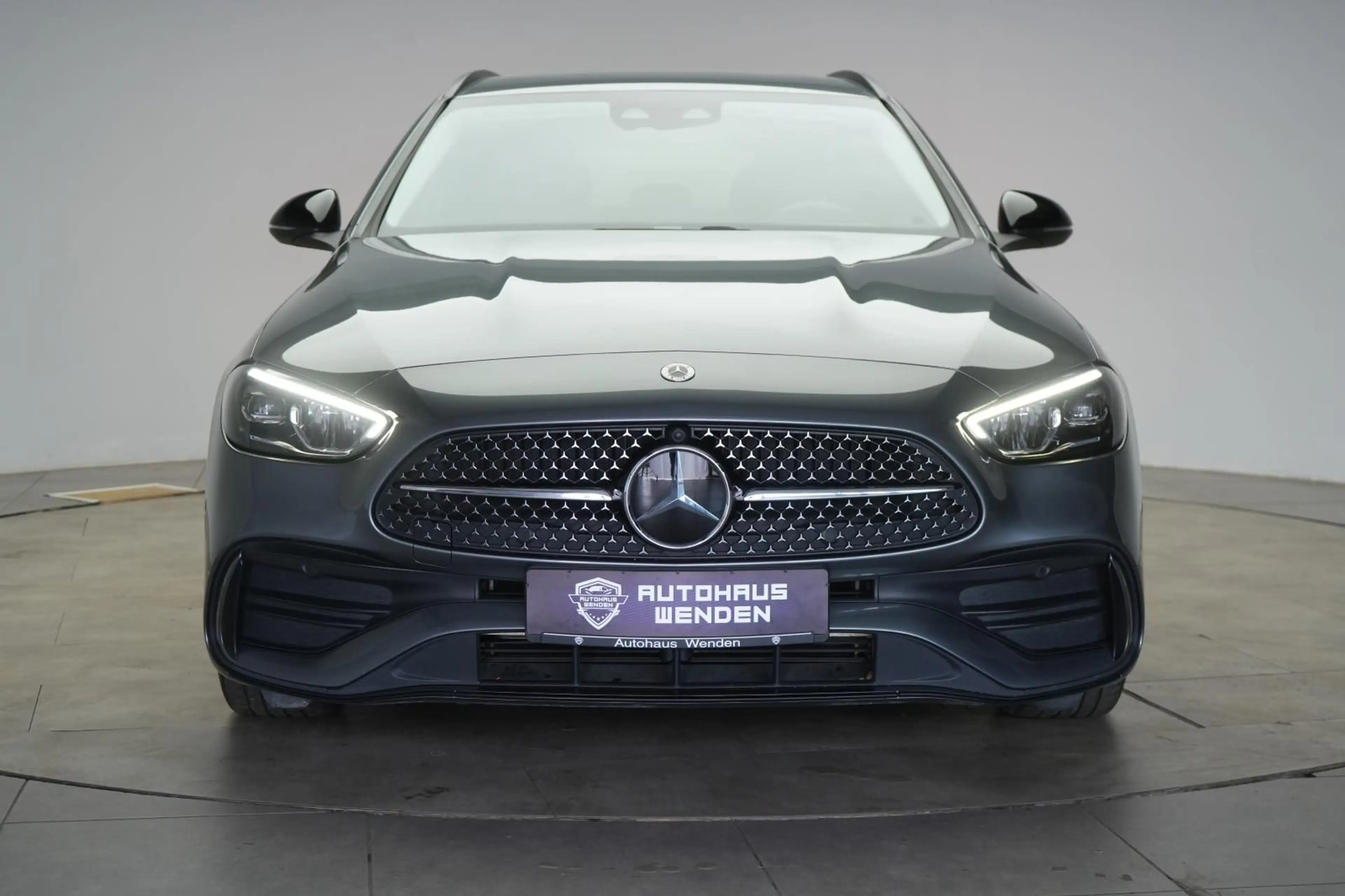 Mercedes-Benz C 300 e T 9G-Tronic AMG Distronic/Kamera/AHK/Lan — photo 2