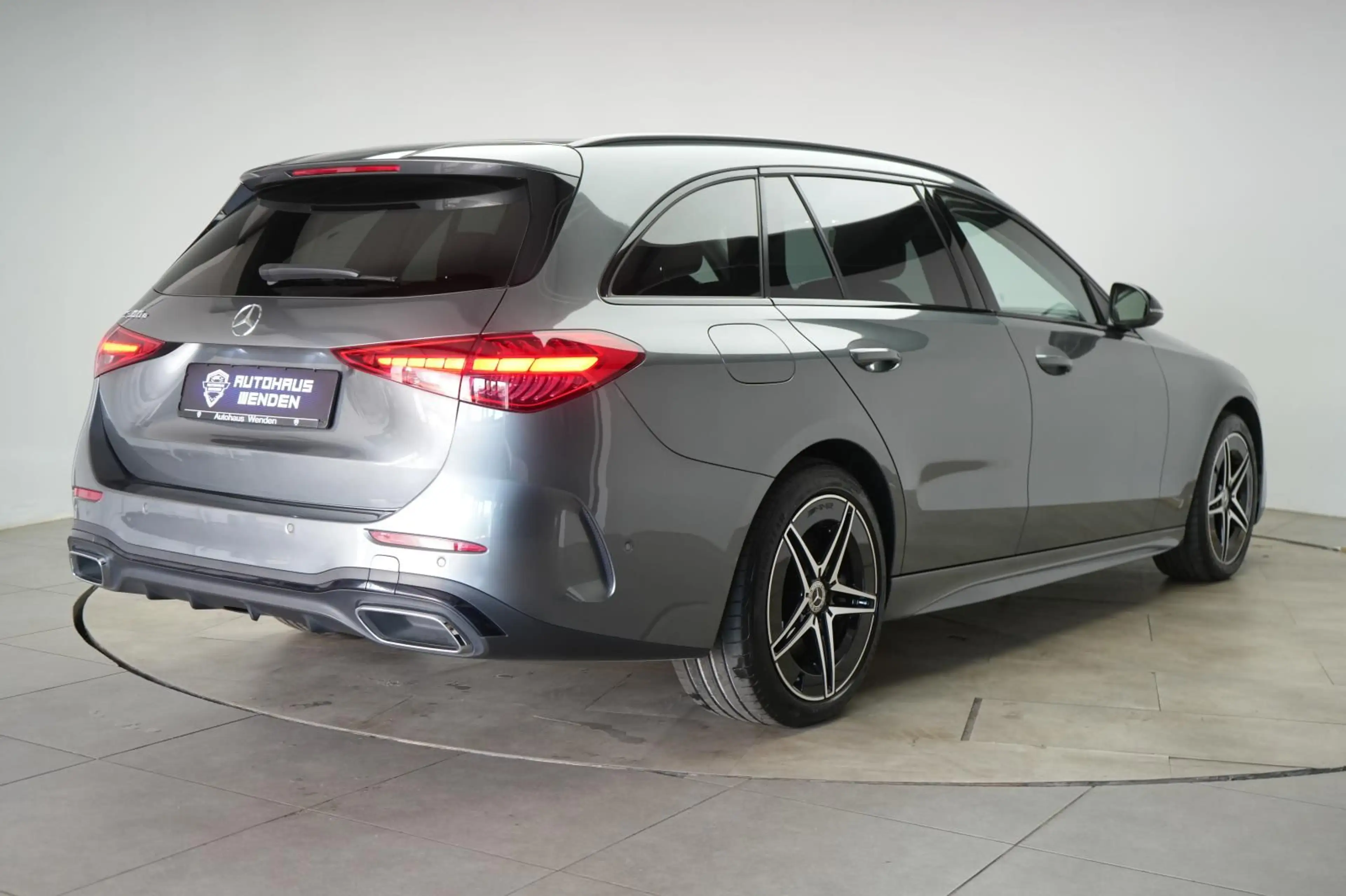 Mercedes-Benz C 300 e T 9G-Tronic AMG Distronic/Kamera/AHK/Lan — photo 6