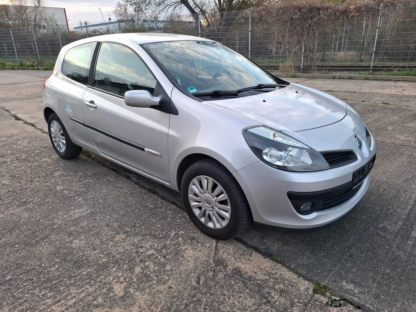Renault Clio Rip Curl - 2