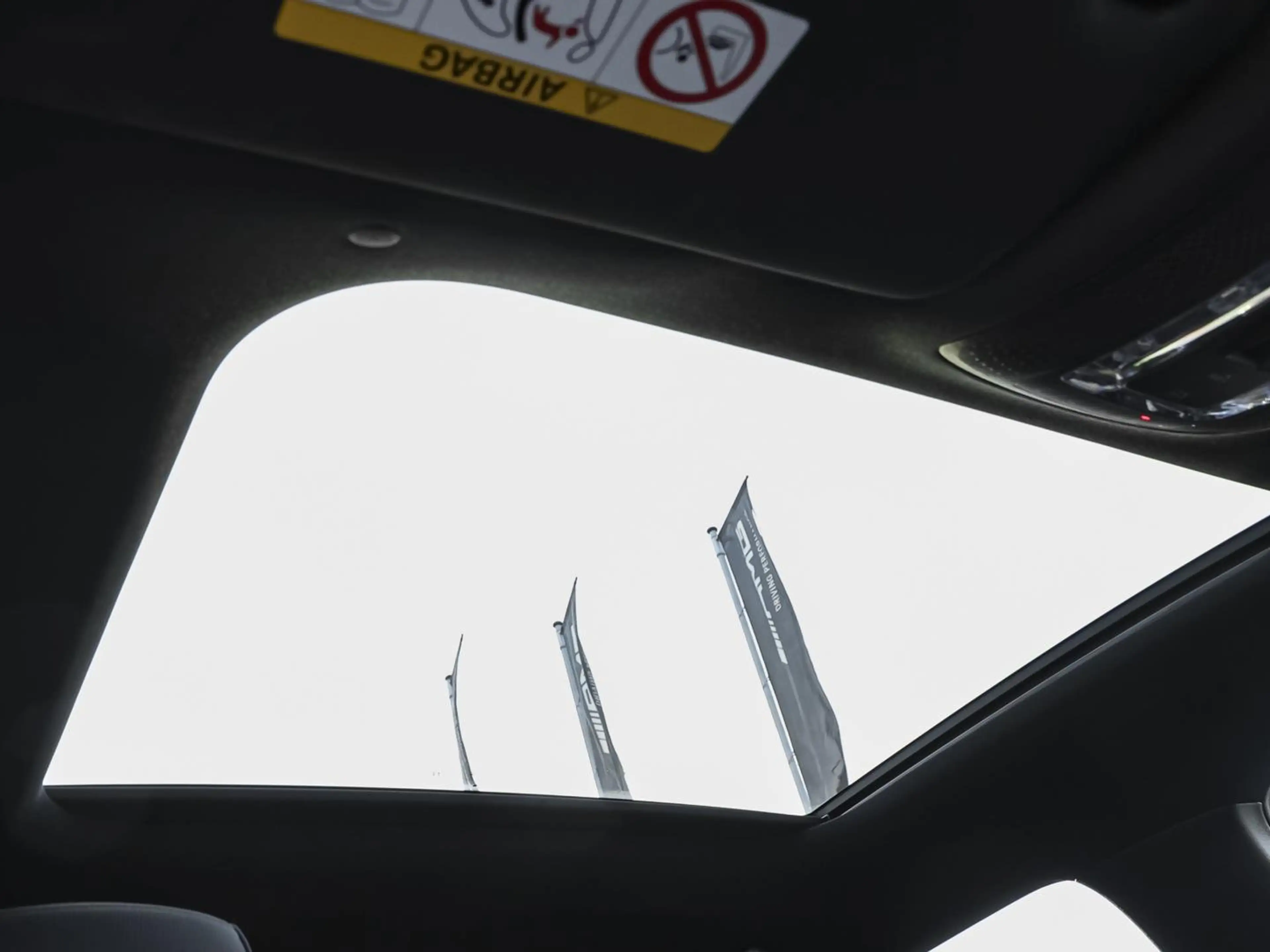 Mercedes-Benz A 250 e AMG Night Multibeam HeadUp Pano 360°-K. — photo 14