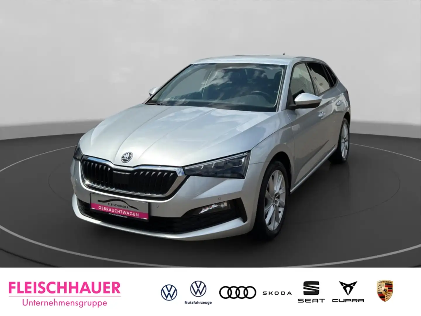 Skoda Scala Style 1.5 TSI AHK+LED+CarPlay+Navi Silber - 1