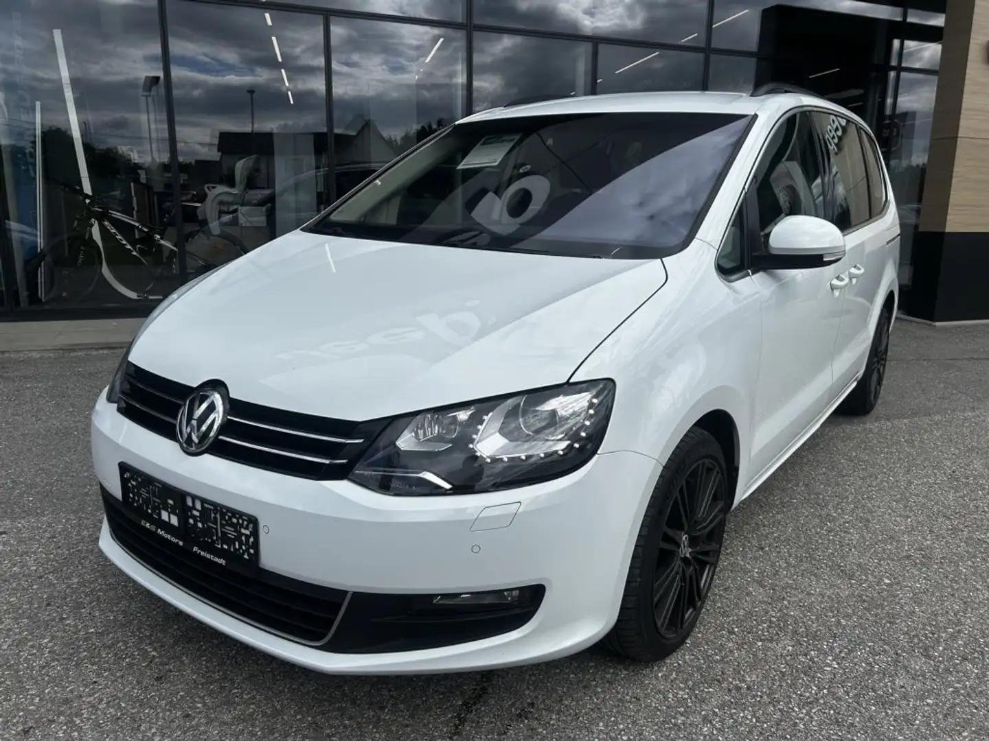 Volkswagen Sharan Business SCR 2,0 TDI DSG Bianco - 1