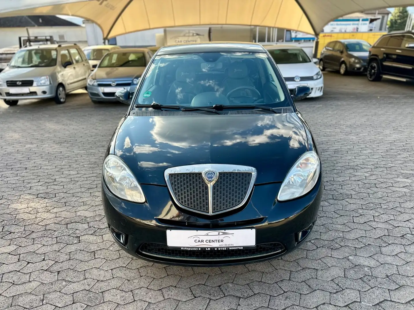 Lancia Ypsilon 1.4 16V Sport MomoDesign*AUTOMATIK* Schwarz - 1