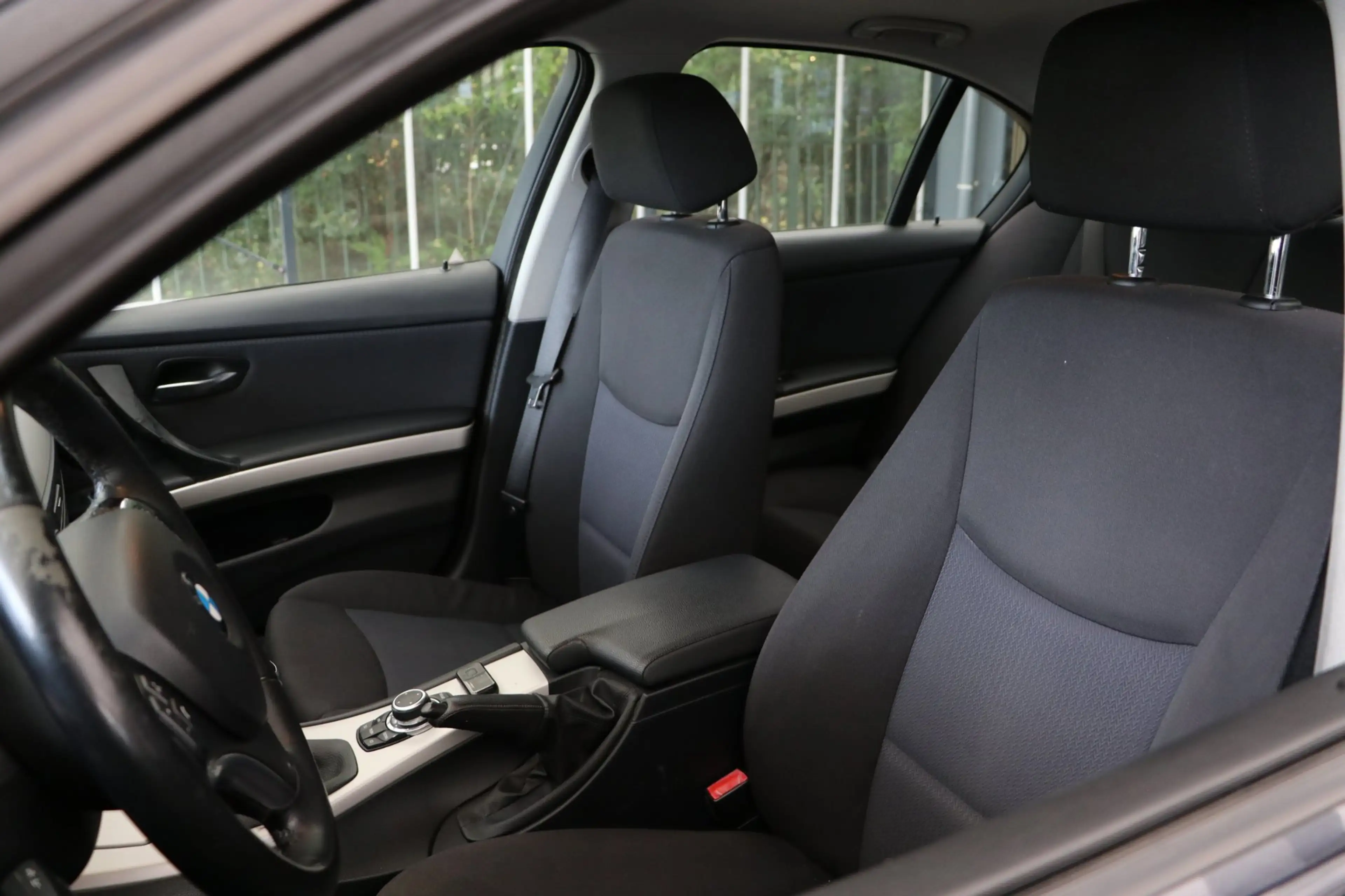 BMW 318 3-serie 318i Business Line / Nieuwe Banden + Remme — photo 18