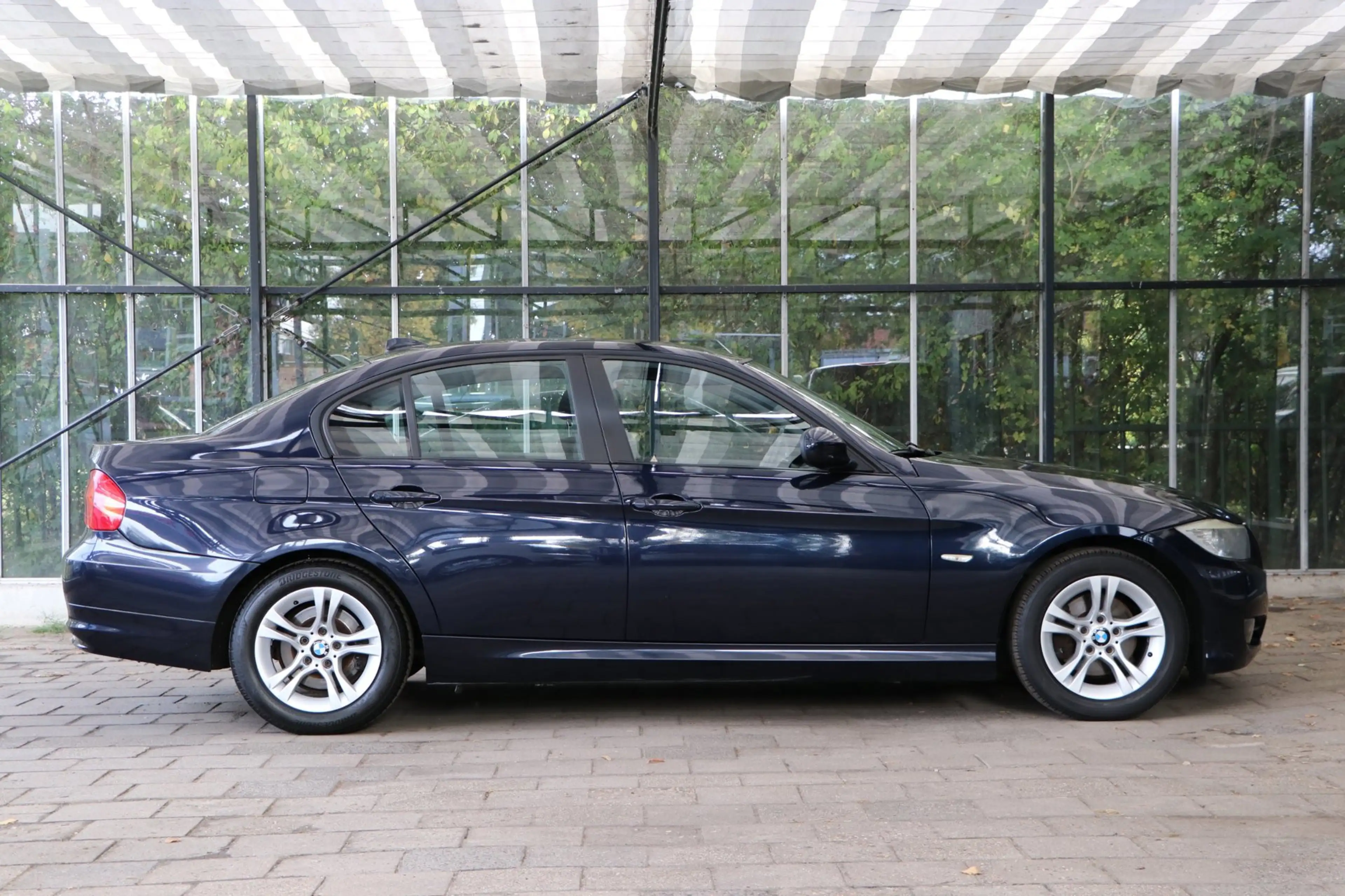 BMW 318 3-serie 318i Business Line / Nieuwe Banden + Remme — photo 2