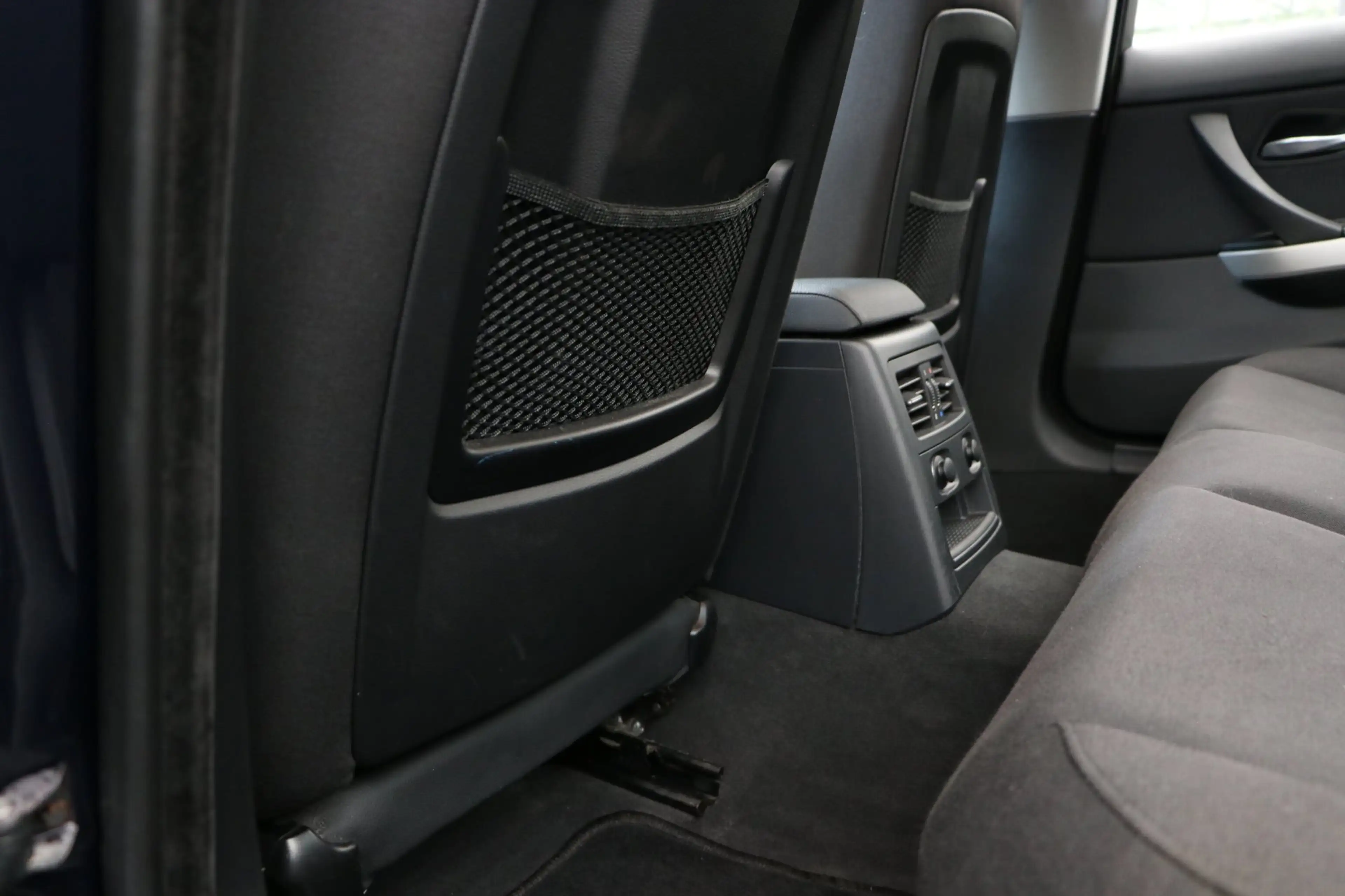 BMW 318 3-serie 318i Business Line / Nieuwe Banden + Remme — photo 44