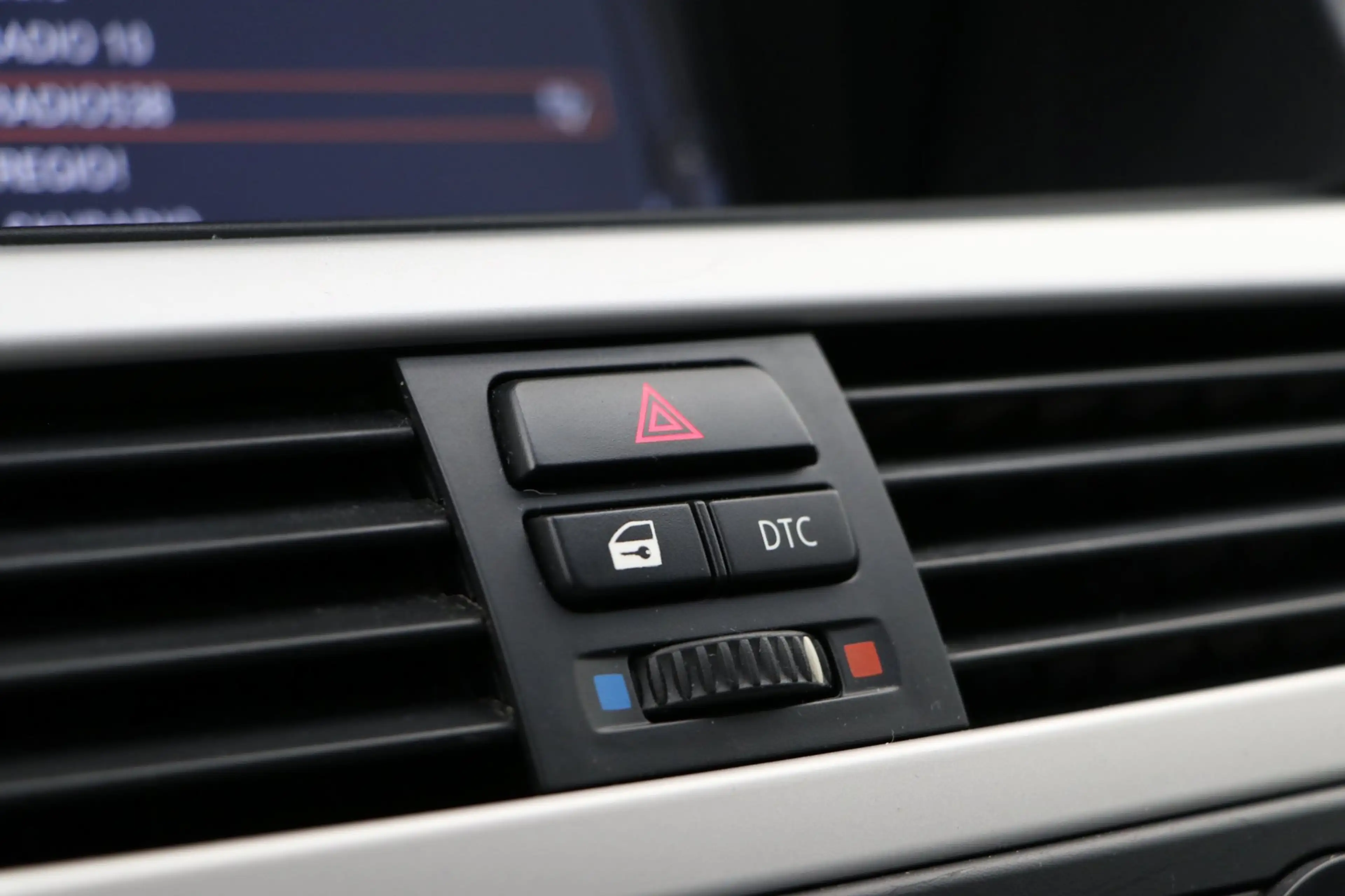 BMW 318 3-serie 318i Business Line / Nieuwe Banden + Remme — photo 30