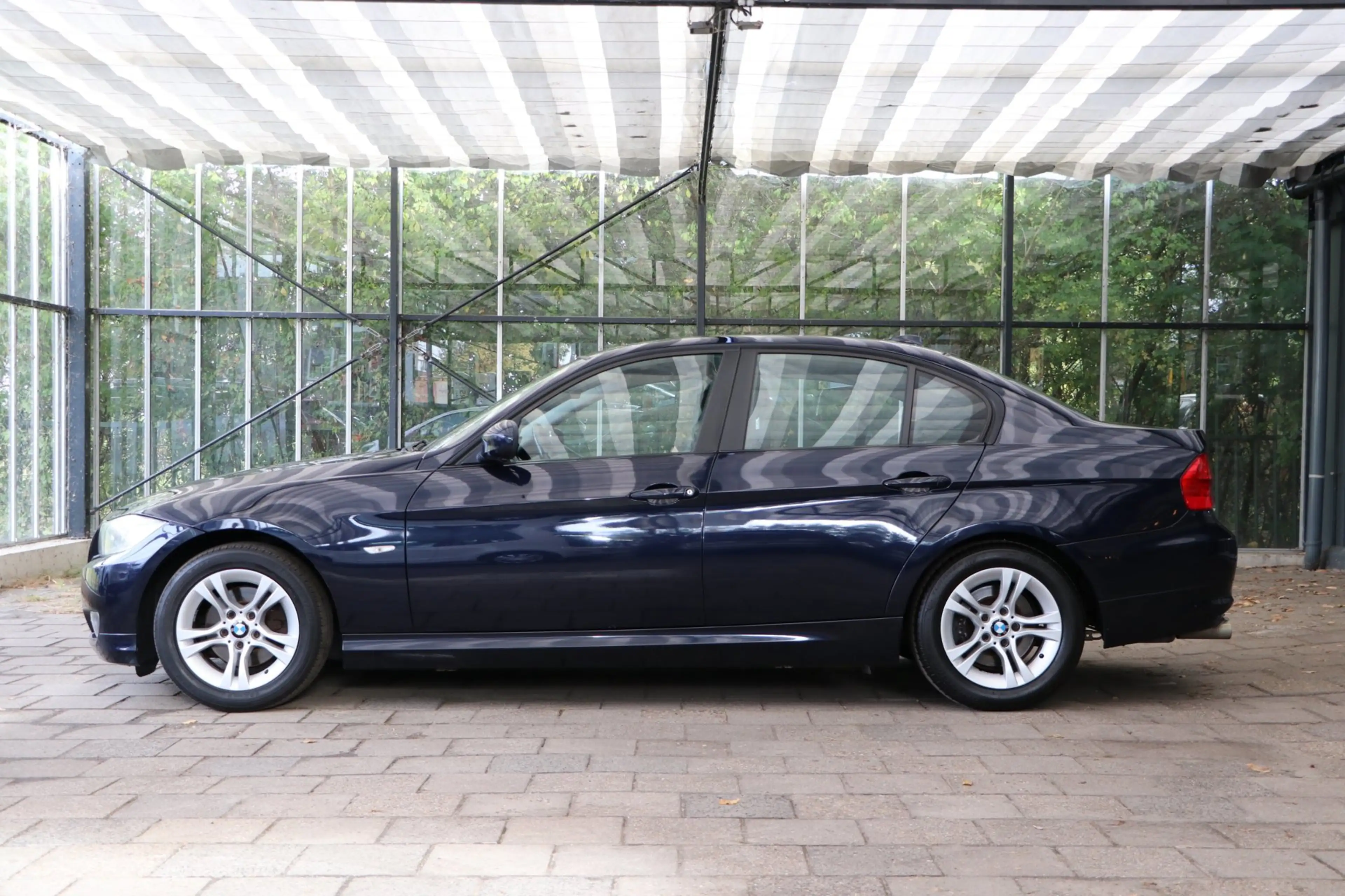 BMW 318 3-serie 318i Business Line / Nieuwe Banden + Remme — photo 3