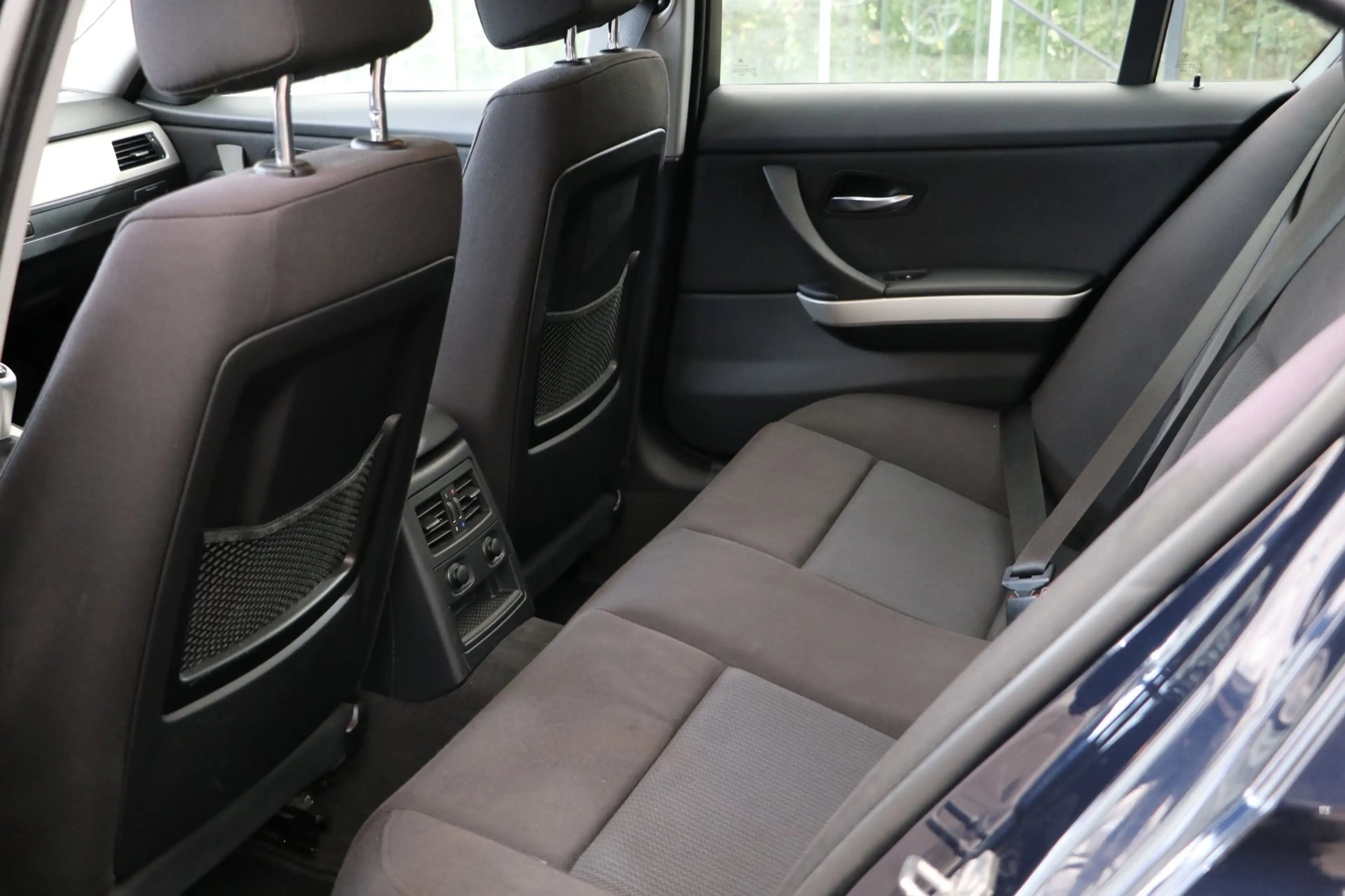 BMW 318 3-serie 318i Business Line / Nieuwe Banden + Remme — photo 38