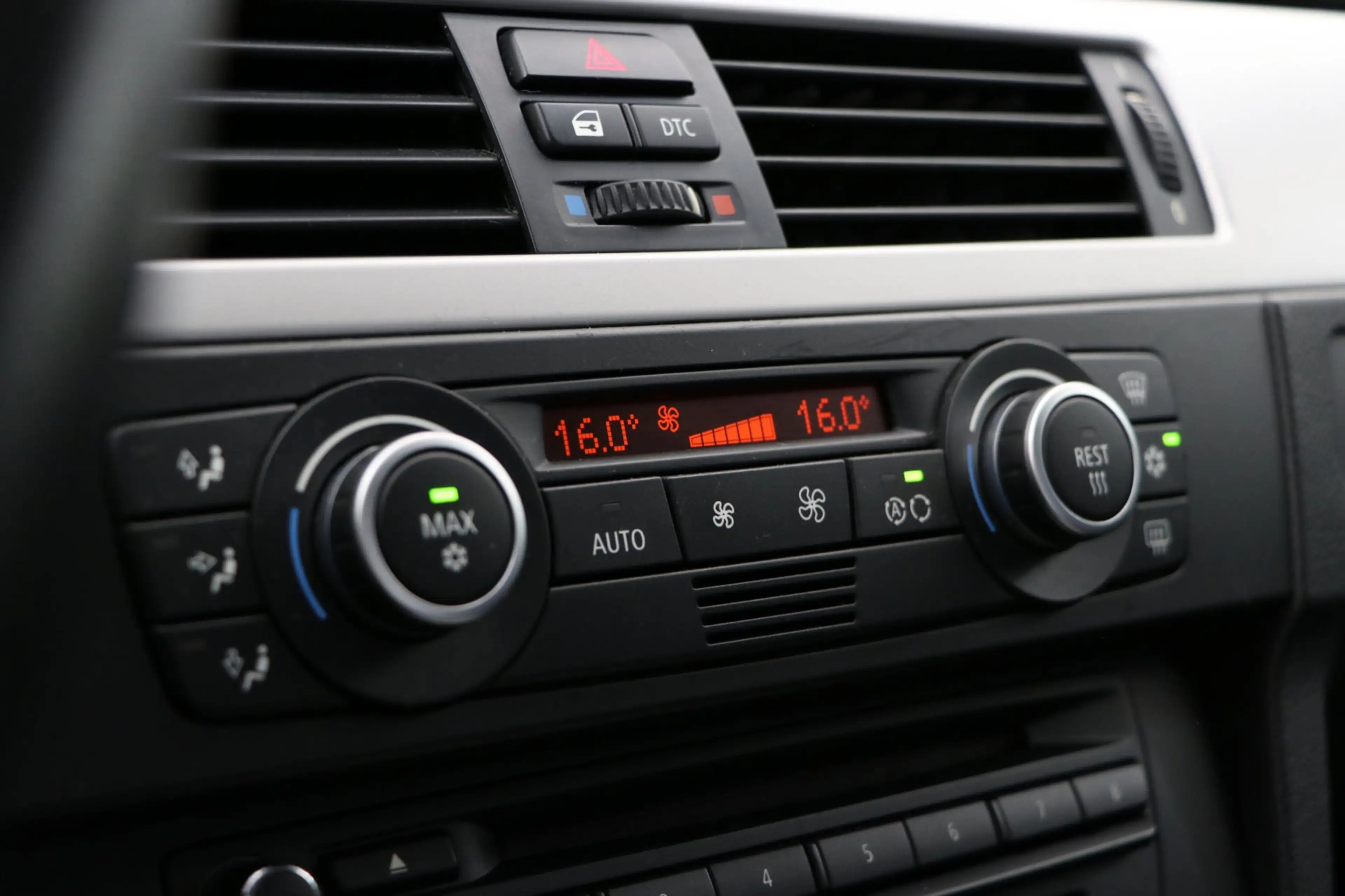 BMW 318 3-serie 318i Business Line / Nieuwe Banden + Remme — photo 29