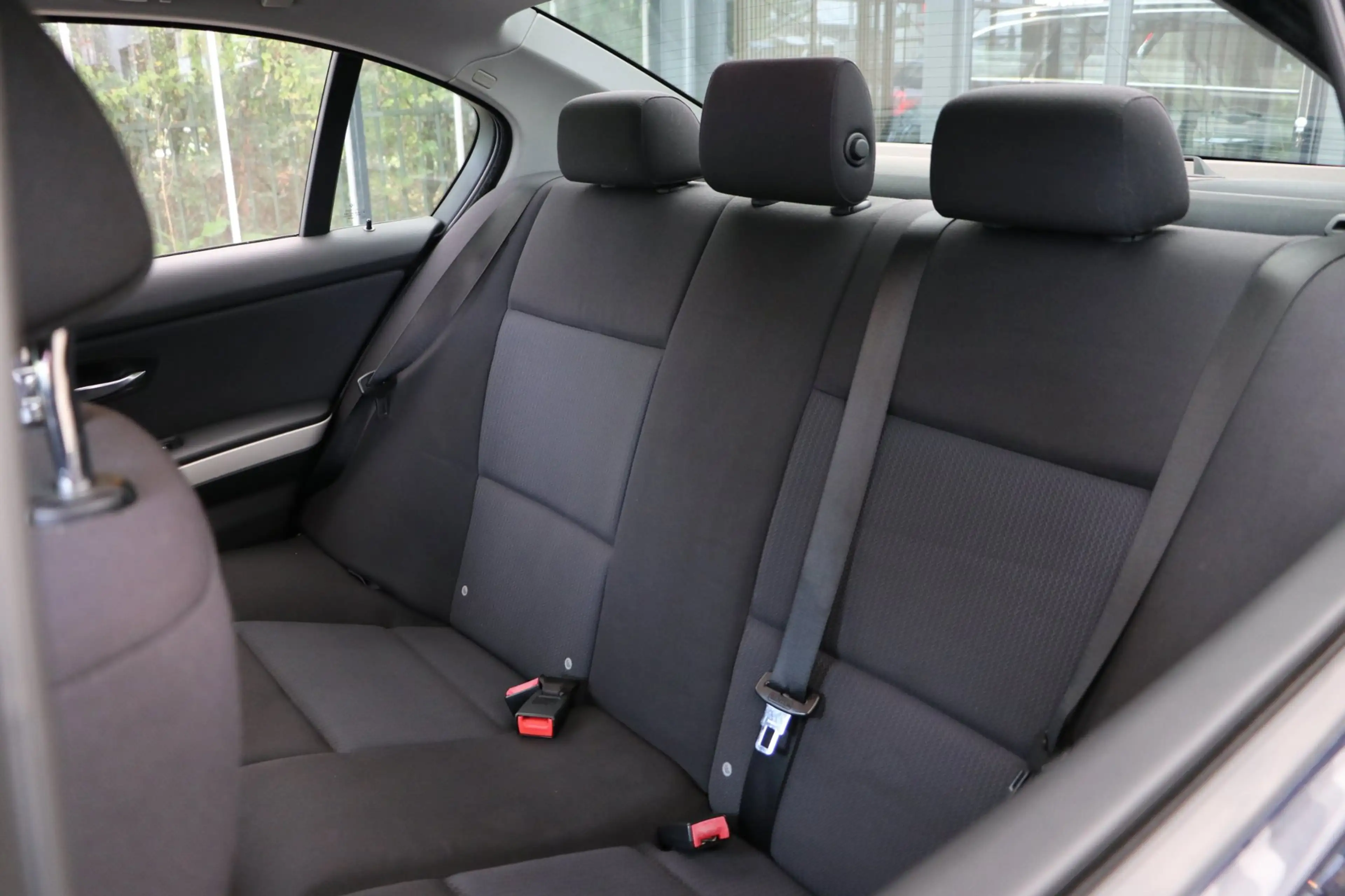 BMW 318 3-serie 318i Business Line / Nieuwe Banden + Remme — photo 41