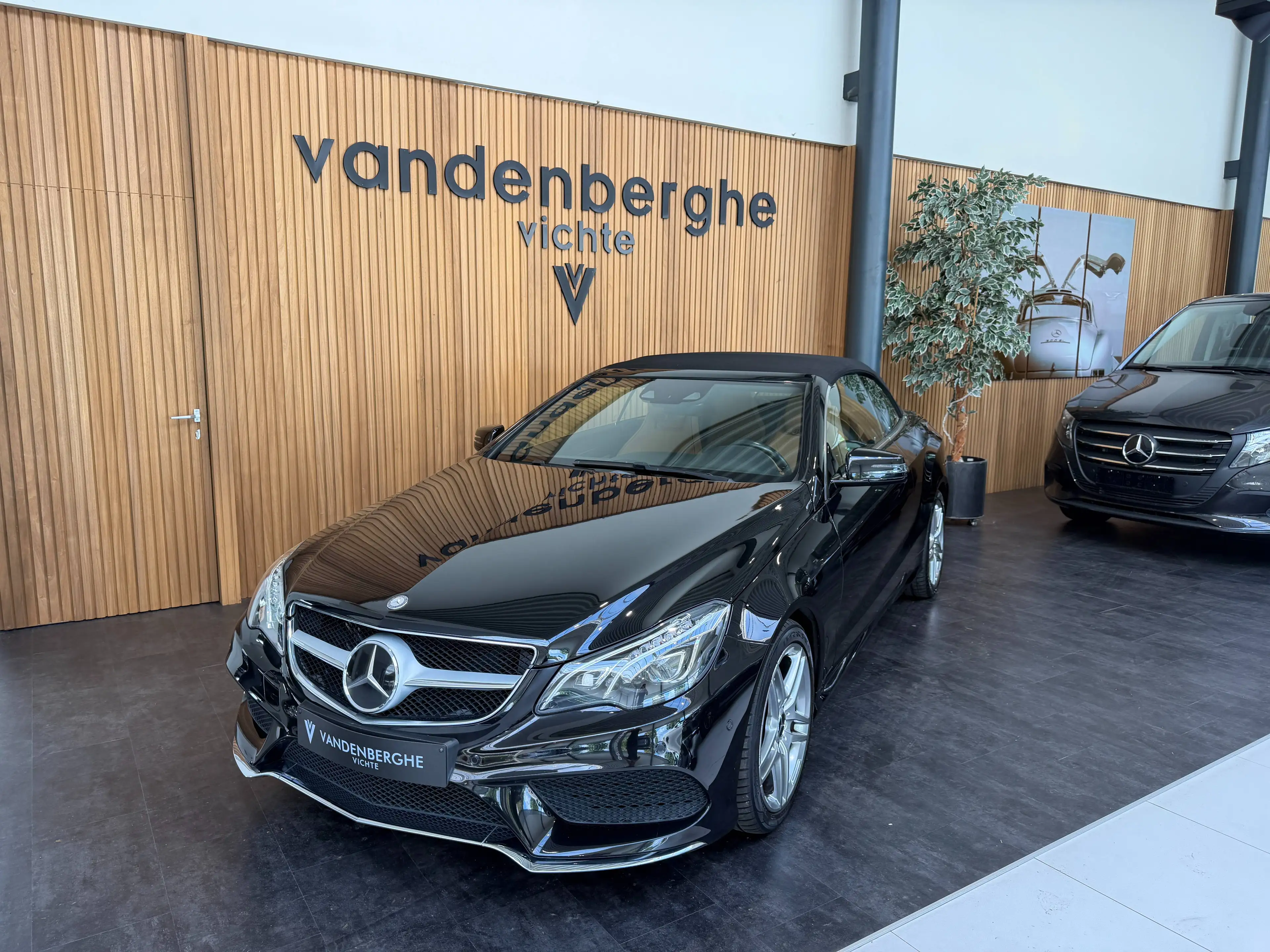 Mercedes-Benz E 250 Cabrio AMG DISTRONIC AIRSCARF DODEHOEK MOOIE KLEURENCOMBINATIE  1STE EIGENAAR — photo 5