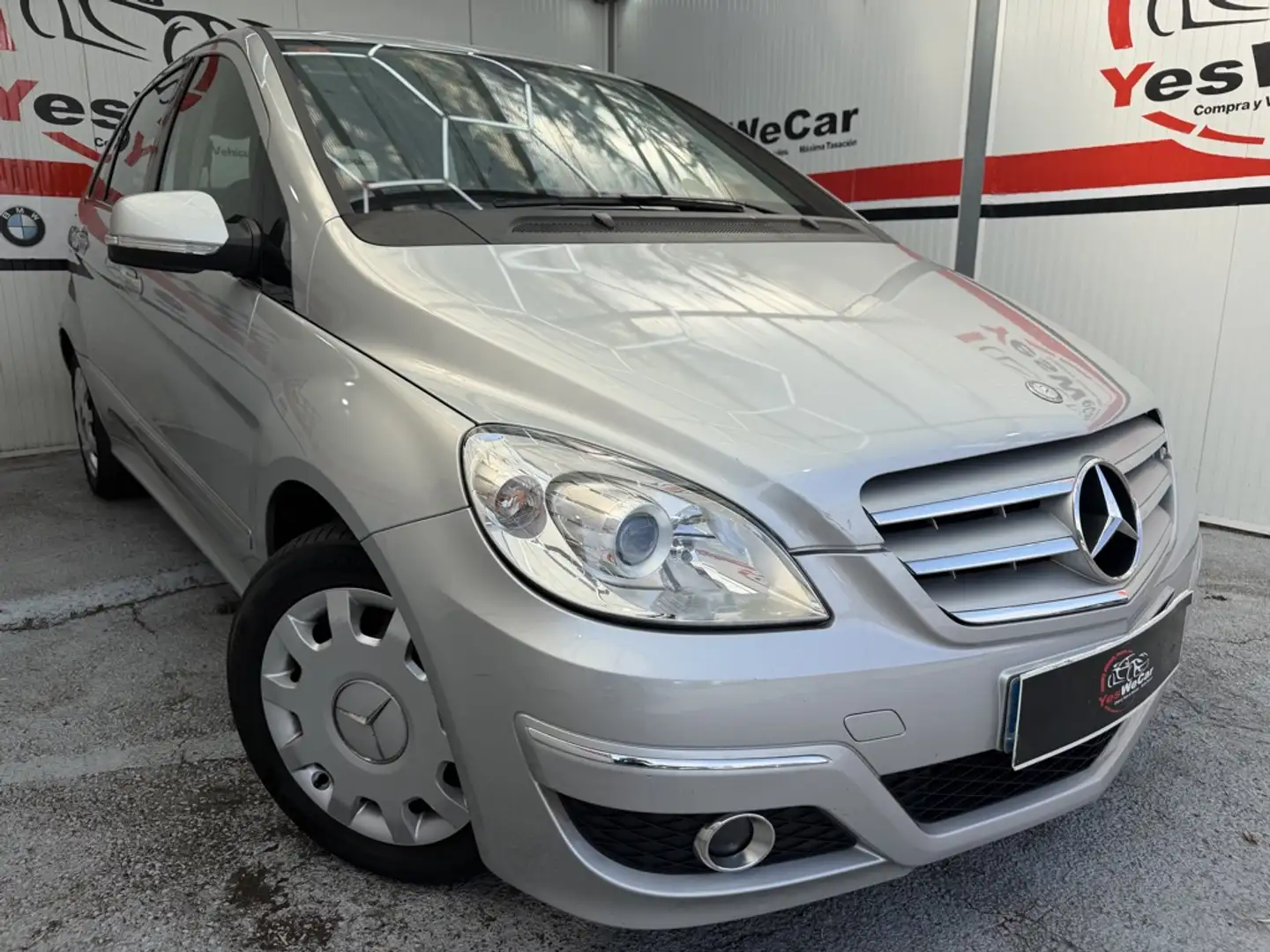 Mercedes-Benz B 180 180CDI Plateado - 1