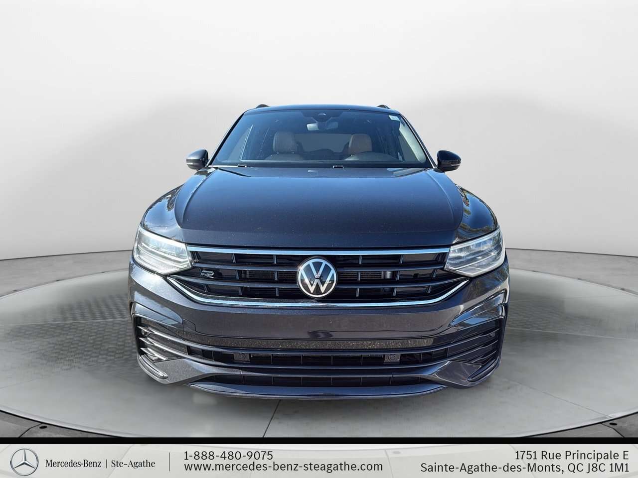 2022 Volkswagen Tiguan Comfortline R-Line Black 2.0T 8sp at w/Tip 4M — снимка 1