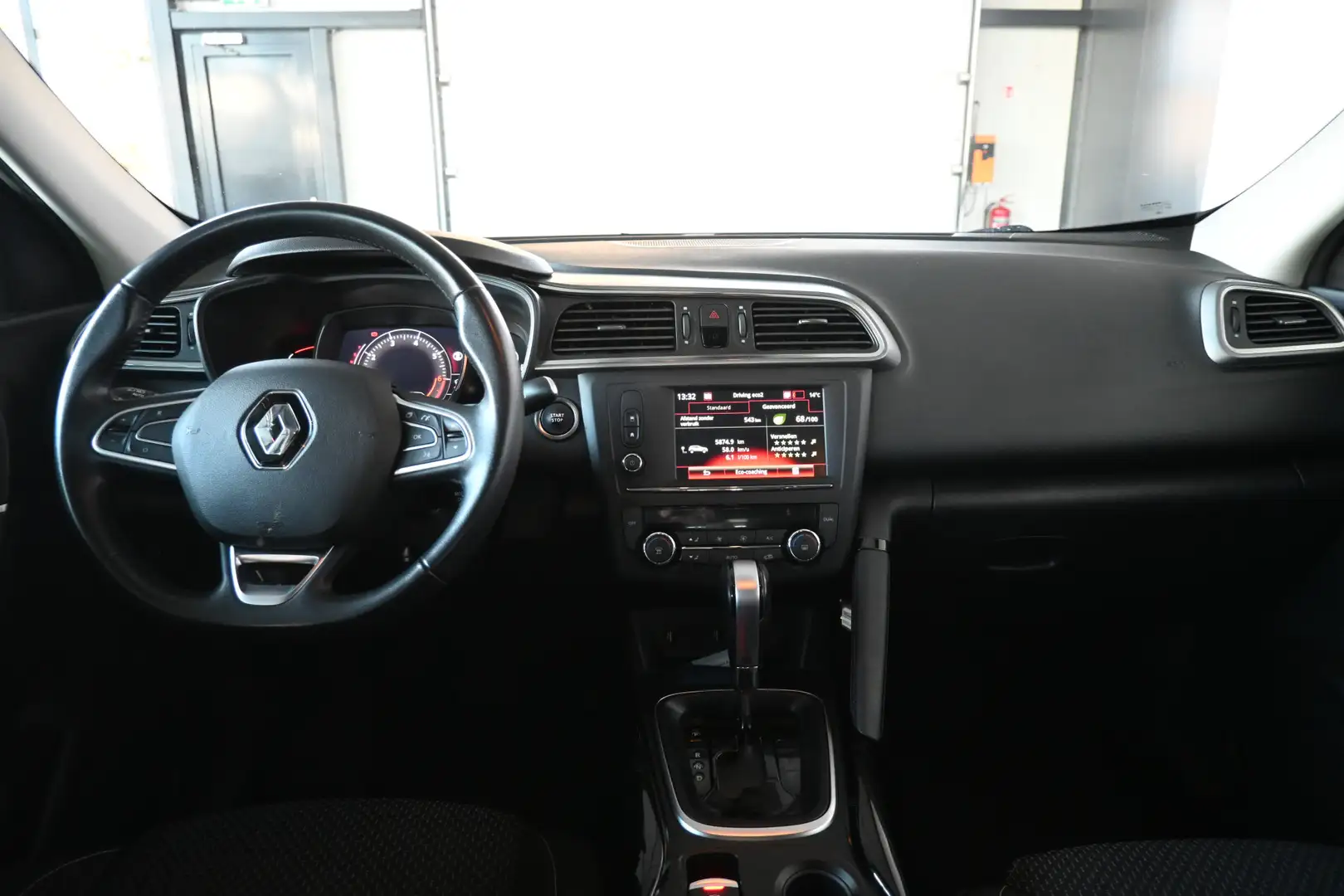 Renault Kadjar 1.2 TCe Limited Automaat Clima Carplay LED Trekhaa Gris - 2