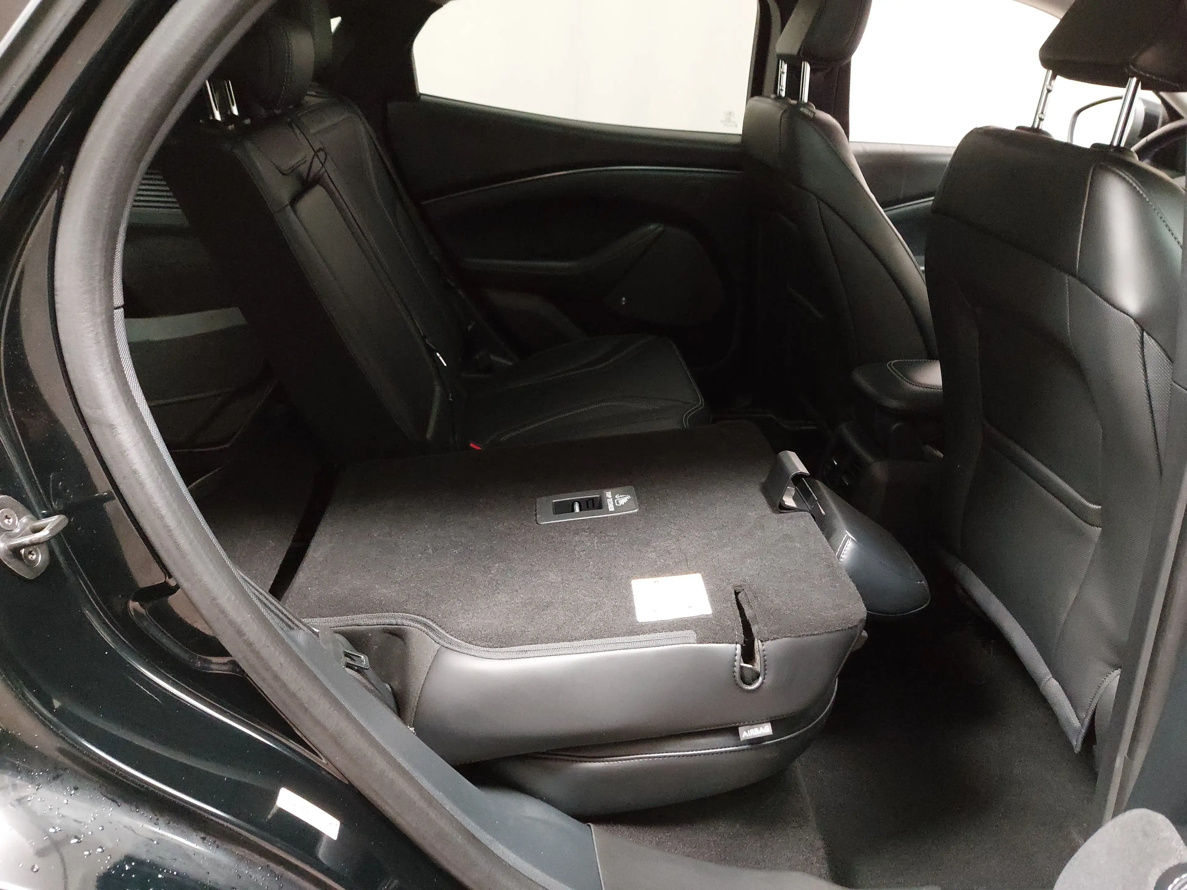Ford Mustang Mach-E T-Leder Navi LED RFK Shz AHK — photo 11