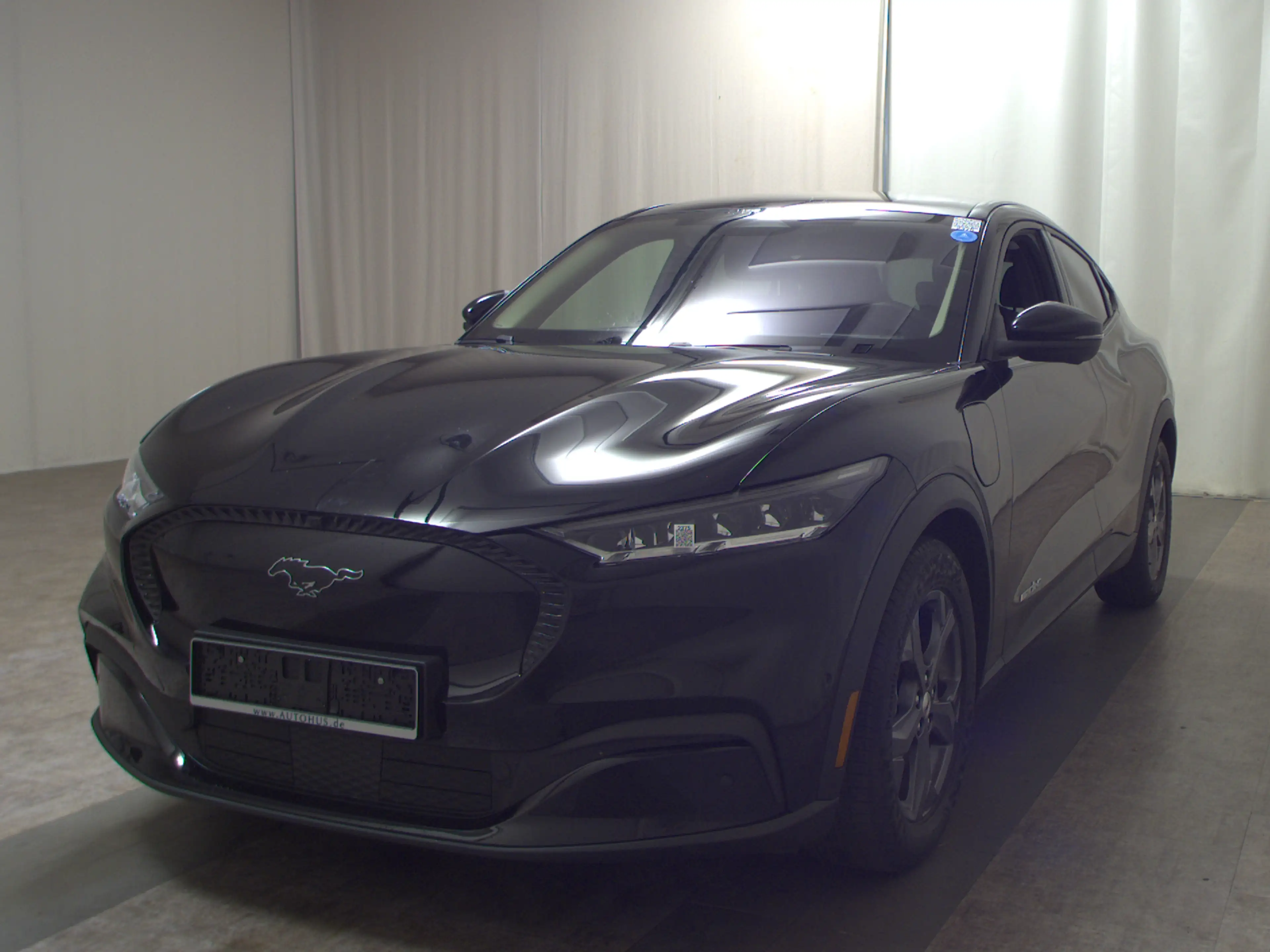 Ford Mustang Mach-E T-Leder Navi LED RFK Shz AHK — photo 2