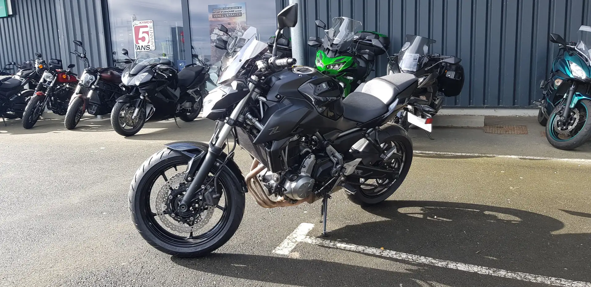 Kawasaki Z 650 Noir - 2