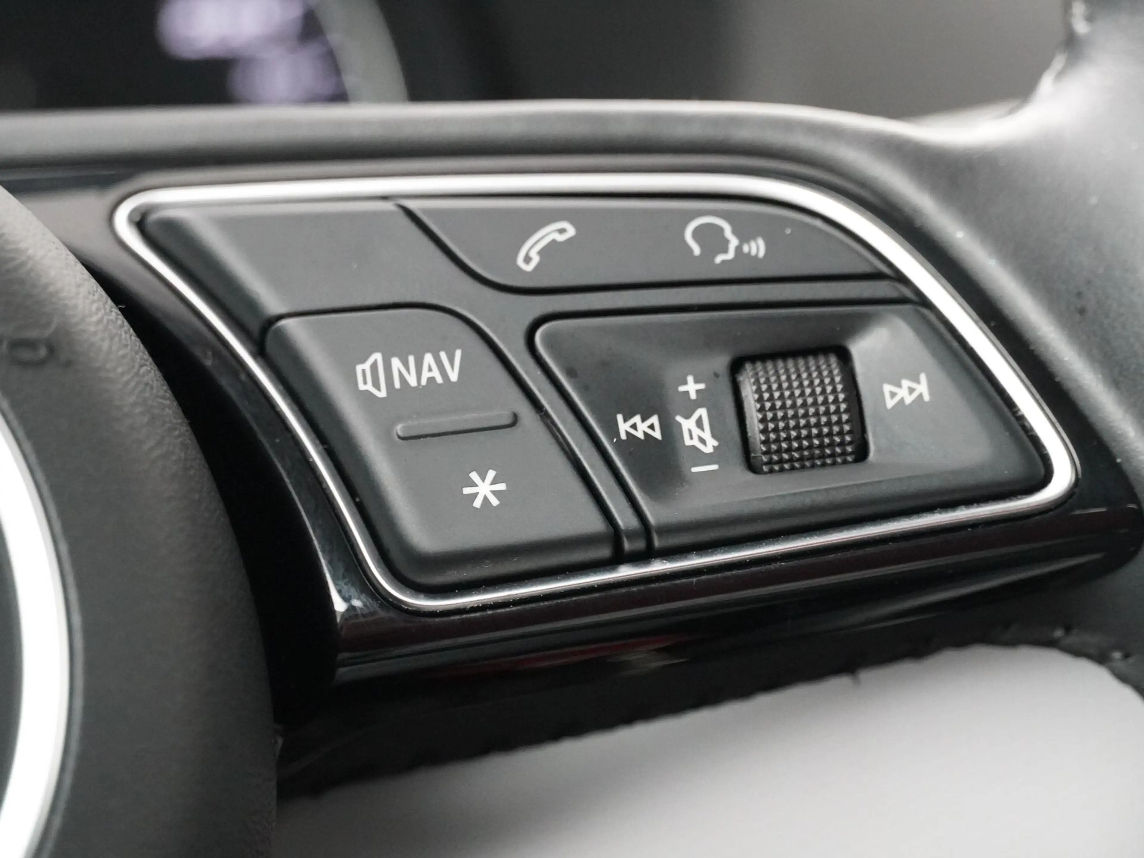 Audi Q2 1.0 TFSI Design Automaat - Navigatie - Climate Con — photo 17