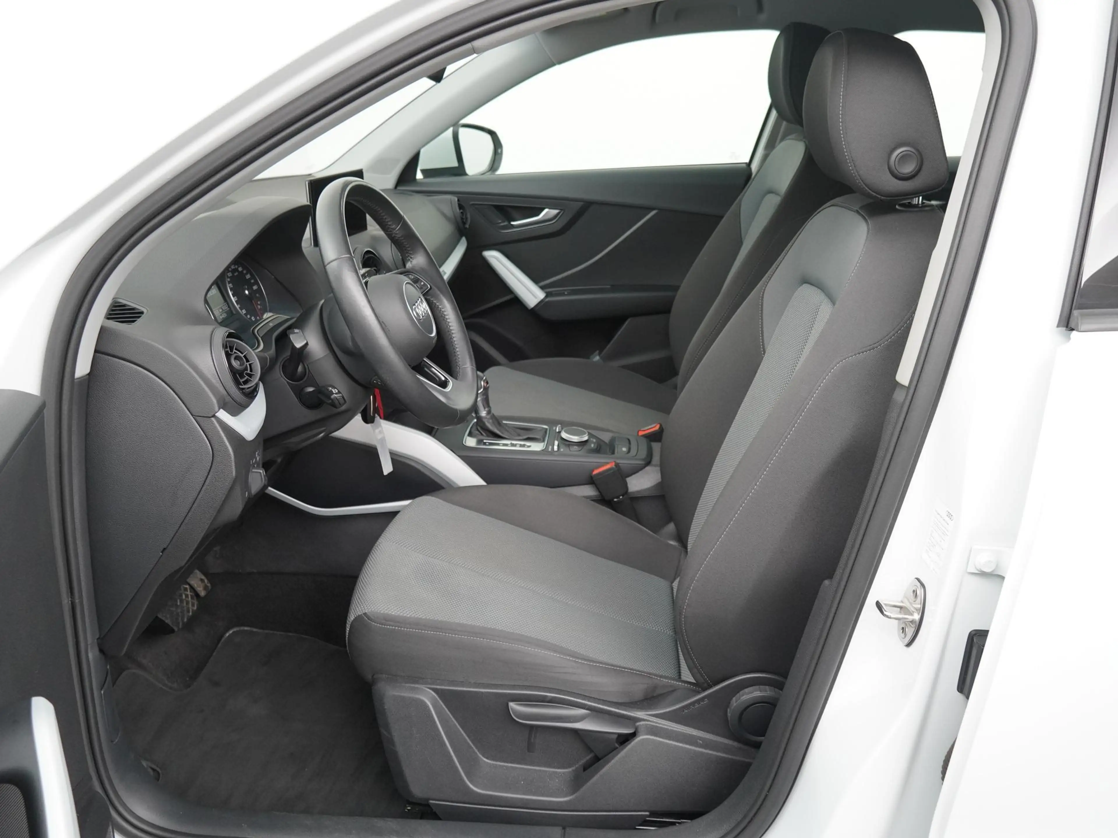 Audi Q2 1.0 TFSI Design Automaat - Navigatie - Climate Con — photo 12