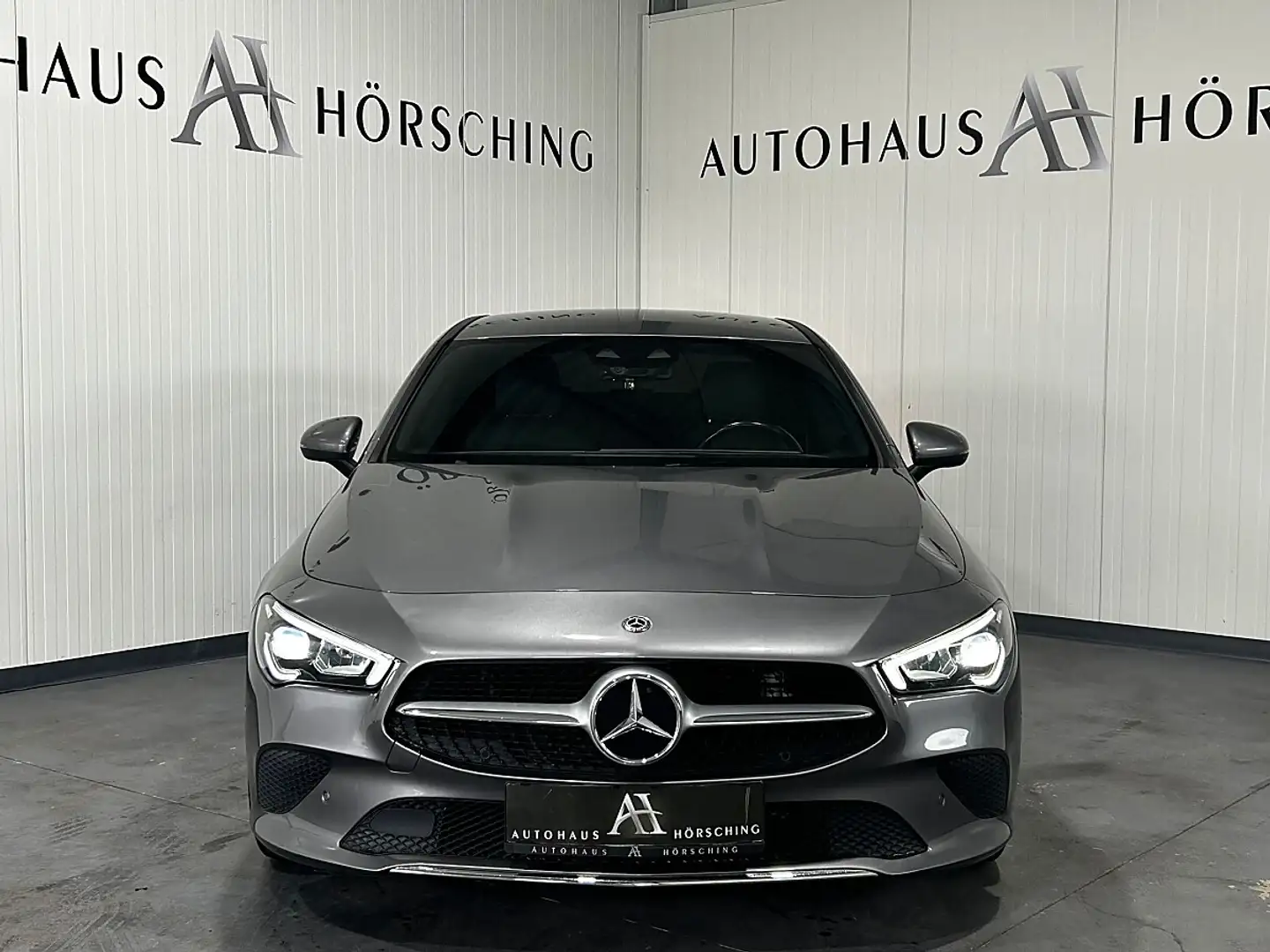 Mercedes-Benz CLA 200 d //AMBIENTE//SITZHEITZUNG// Grau - 2