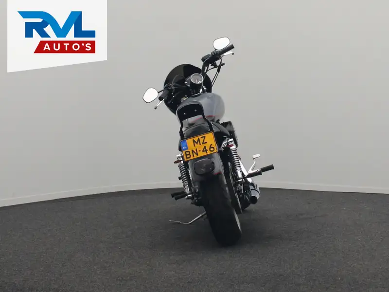 Harley-Davidson 1200 Custom - foto 6