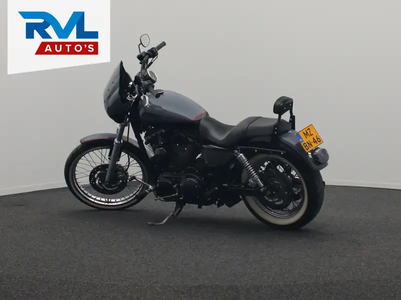 Harley-Davidson 1200 Custom - foto 4