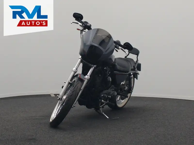 Harley-Davidson 1200 Custom - foto 3