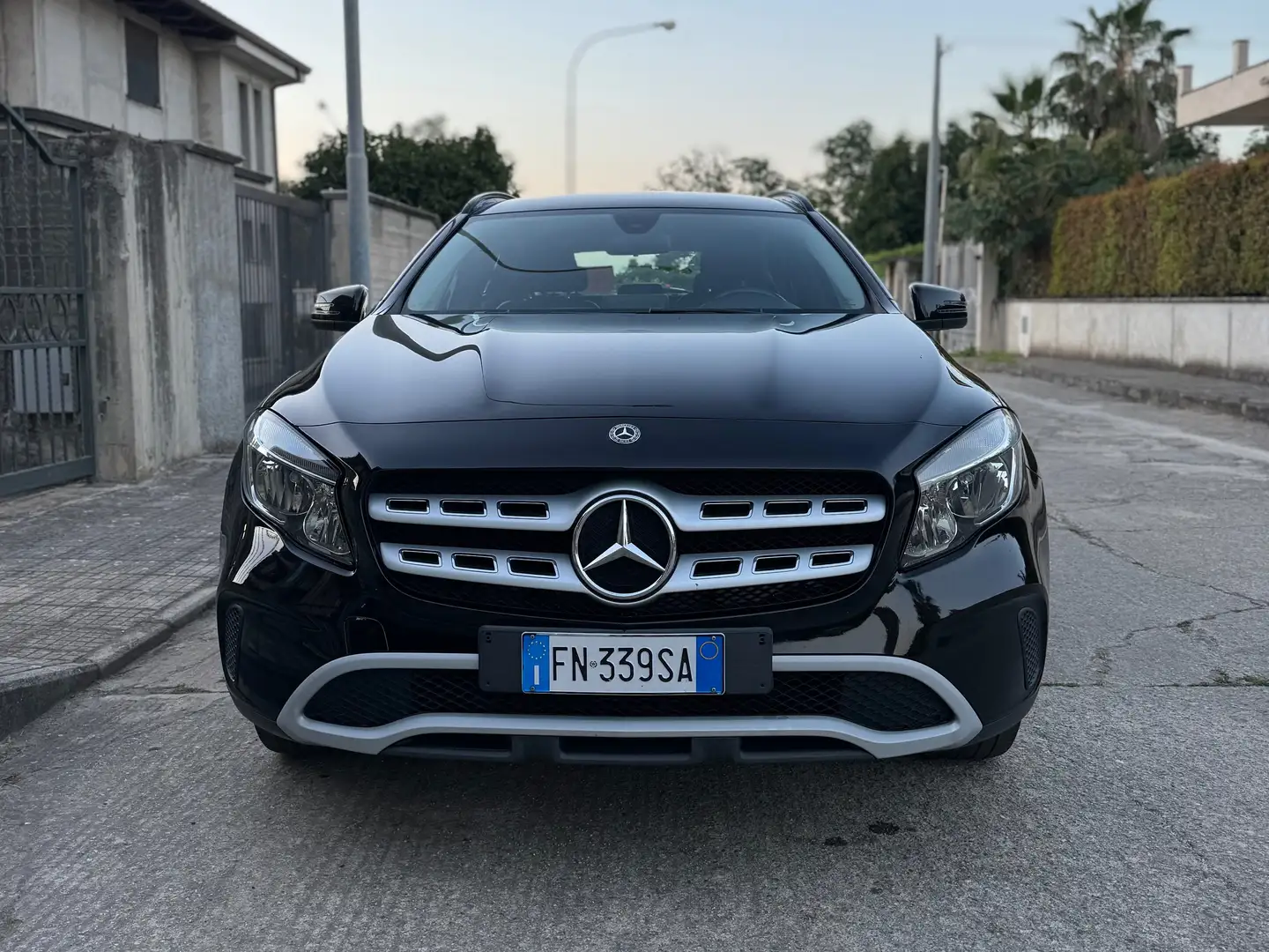 Mercedes-Benz GLA 200 GLA-X156 2018 d Executive Nero - 1