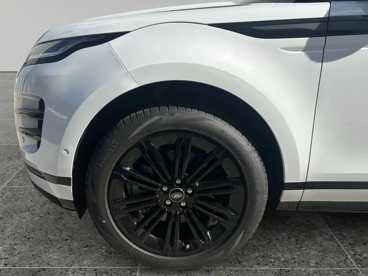Land Rover Range Rover Evoque 2026 — фото 8