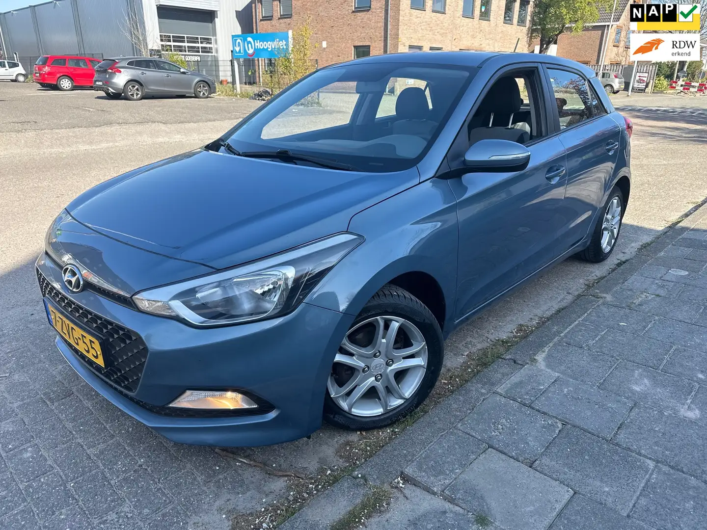 Hyundai i20 1.2 LP i-Drive Cool Blauw - 1