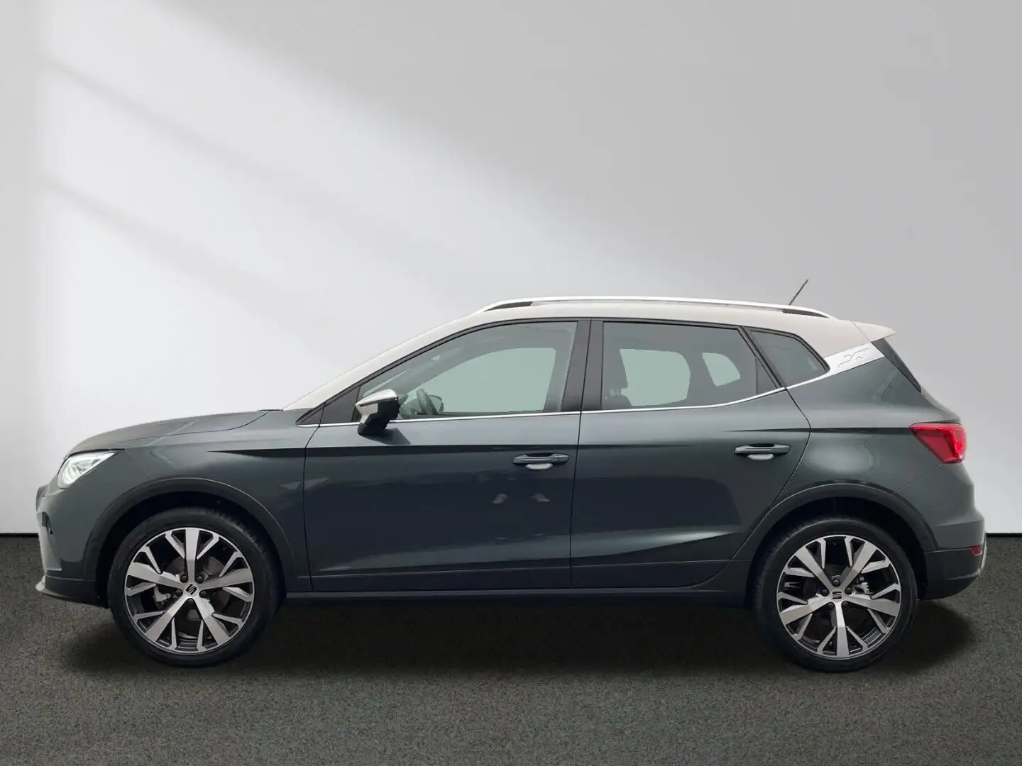 SEAT Arona Xperience 1.0 TSI Navi CarPlay LED Sitzh. Verde - 2