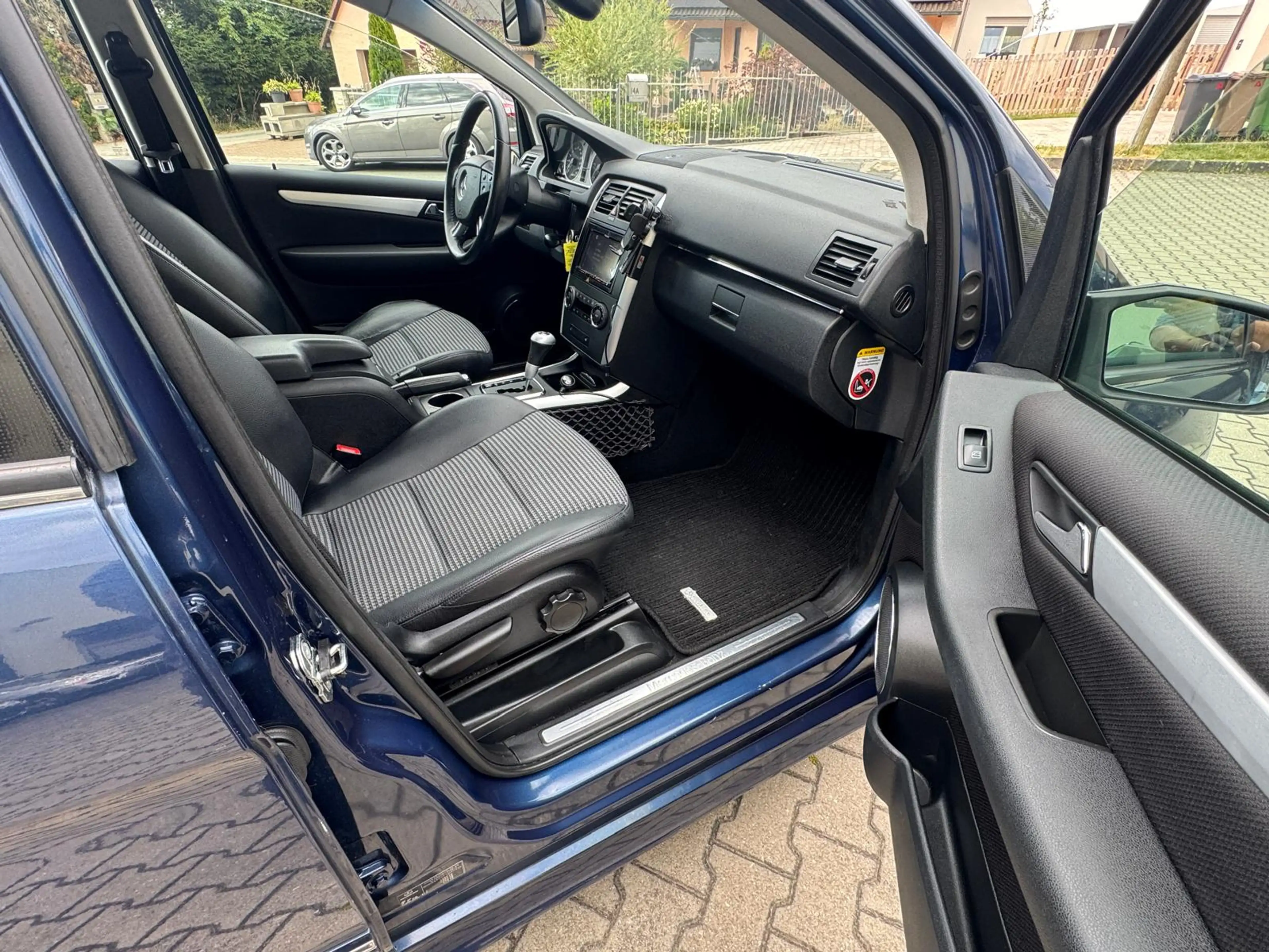 Mercedes-Benz B 180 B 180 CDI (245.207) — photo 13
