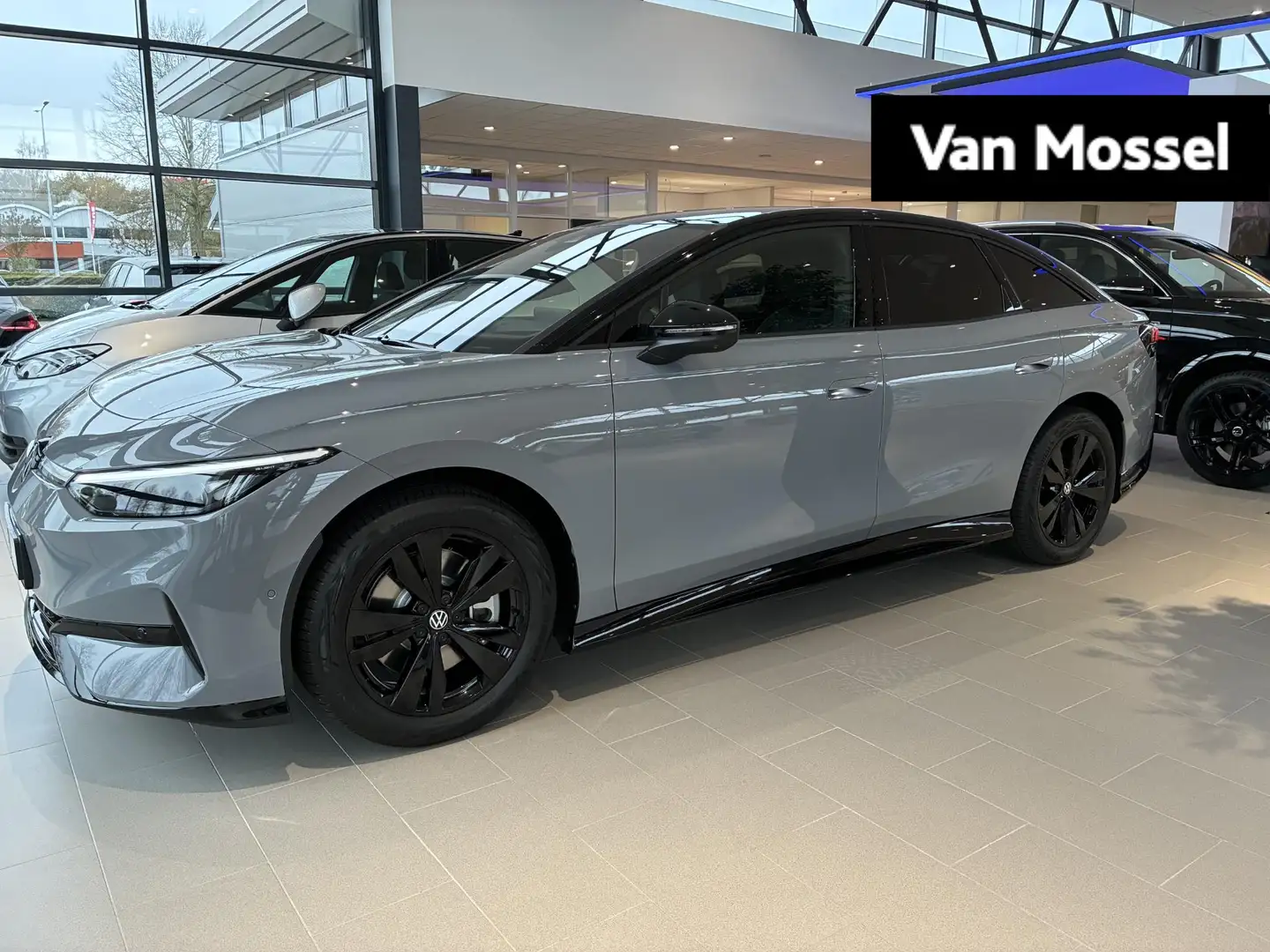 Volkswagen ID.7 Pro Limited Edition 77 kWh | 286 PK | !VOORRAAD! D Šedá - 1