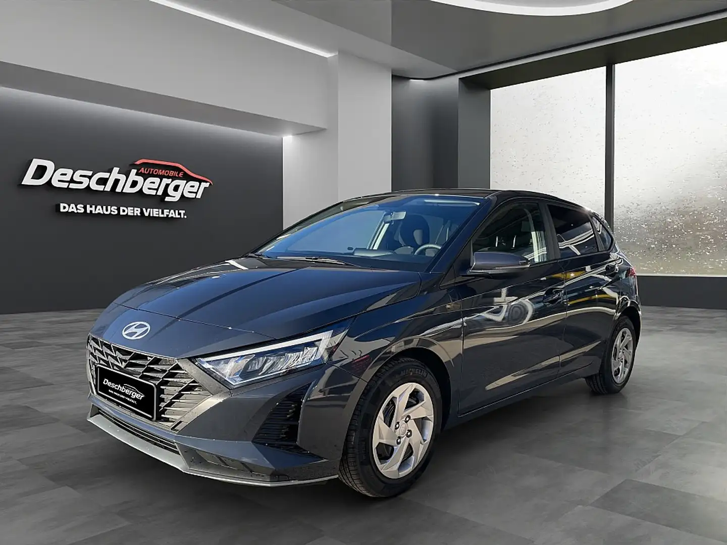 Hyundai i20 1,2 MPI GO Grau - 1