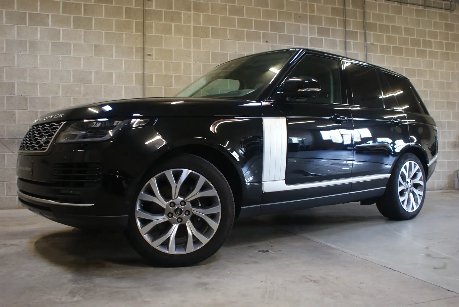 Land Rover Range Rover Long 4.4 SDV8 Vogue|Surround| OMBOUW LICHTE VRACHT Noir - 1