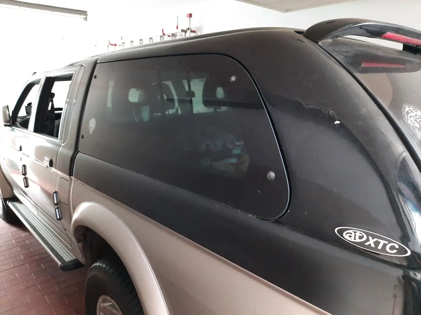 Mitsubishi L200 Silber - 2