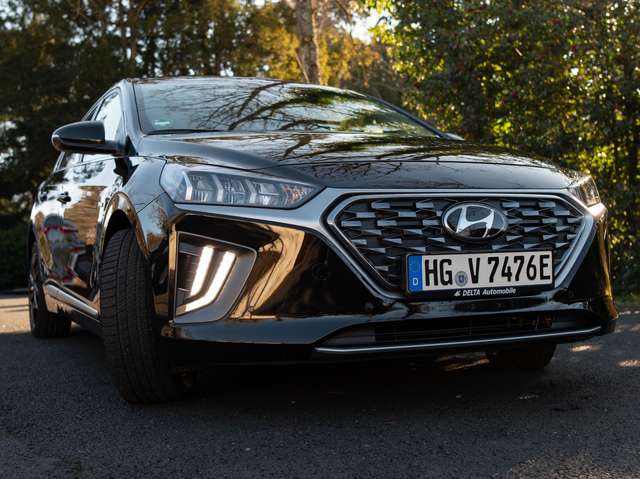Imagine Hyundai IONIQ IONIQ Plug-in-Hybrid 1.6 GDI Prime