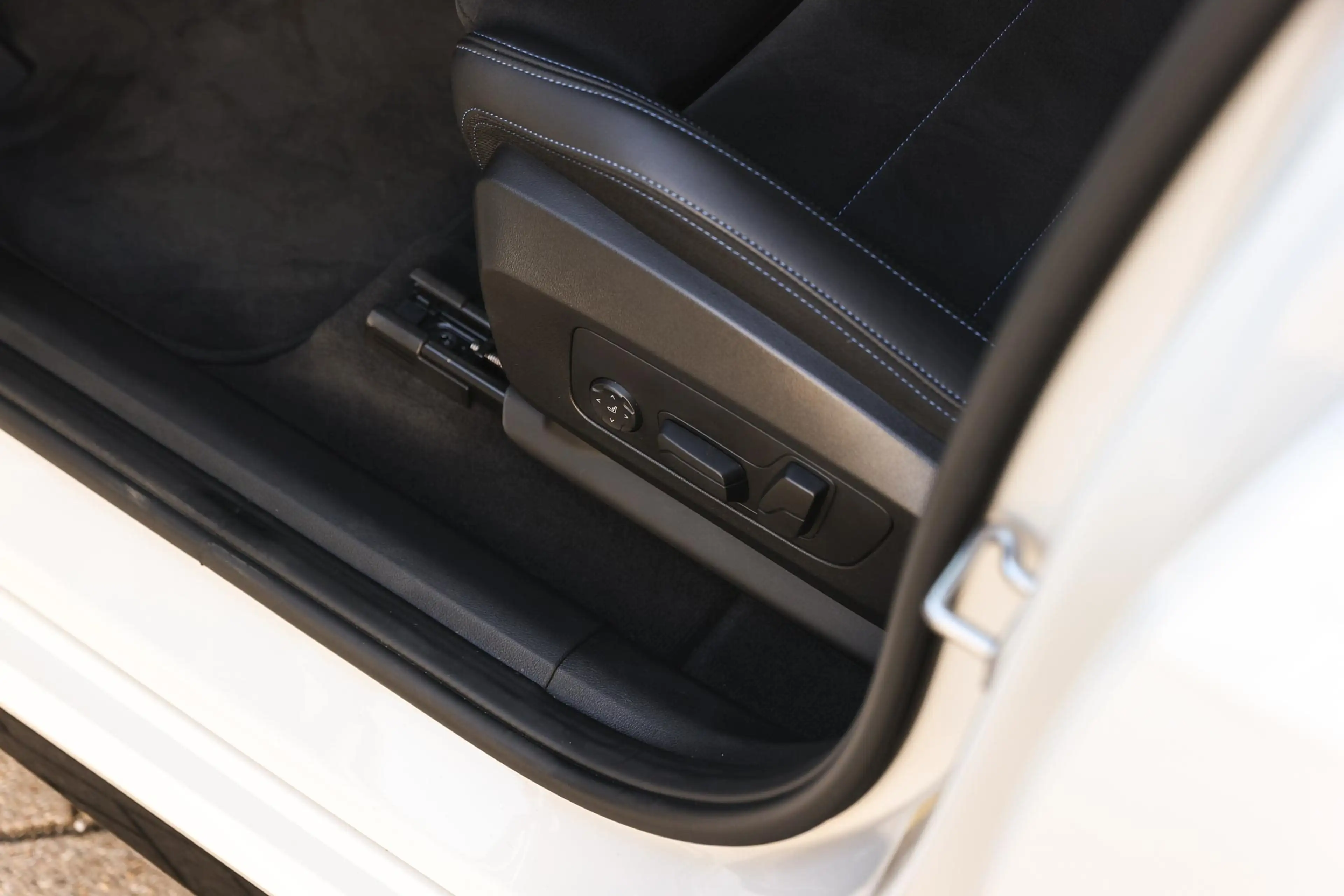 BMW X1 xDrive25e M Sport Automaat / Sportstoelen / Comfor — photo 13