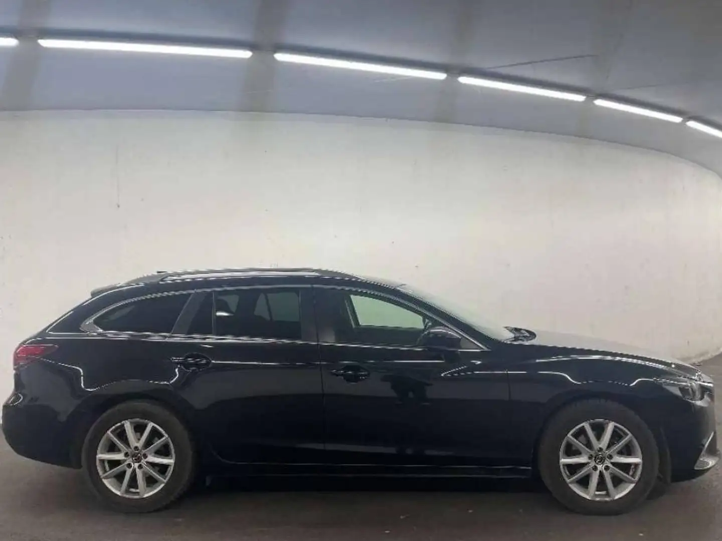 Mazda 6 Mazda 6 Sport Combi CD150 Attraction Aut. Attraction Schwarz - 2