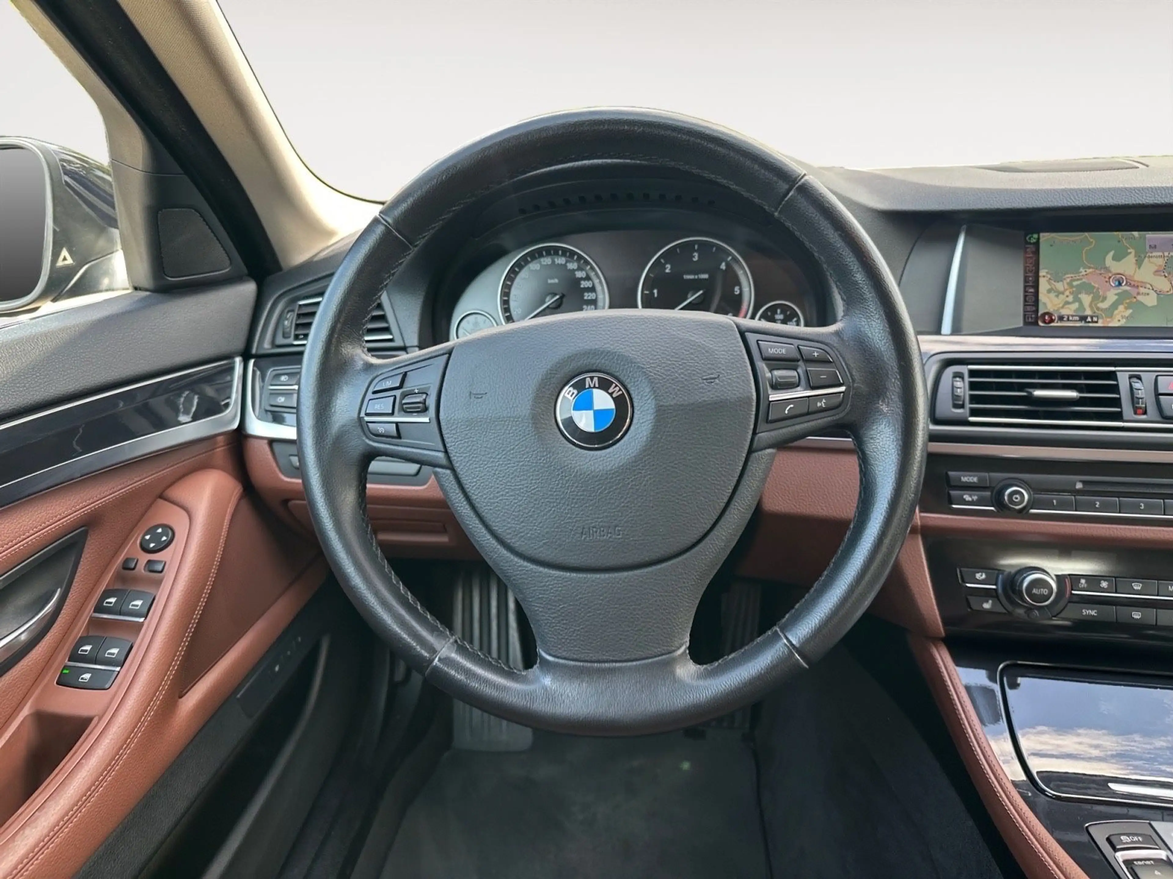 BMW 525 d Touring*MEMORY*NAVI*SHZ VO+HI* — photo 11