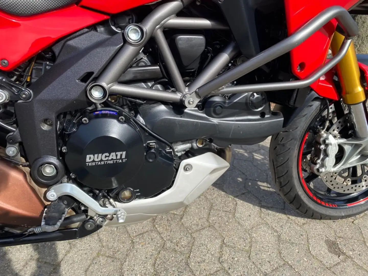 Ducati Monster 1200 S Touring Rojo - 2