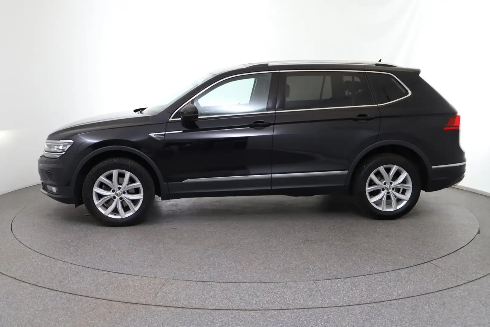 Volkswagen Tiguan Allspace Highline TDI DSG Schwarz - 2