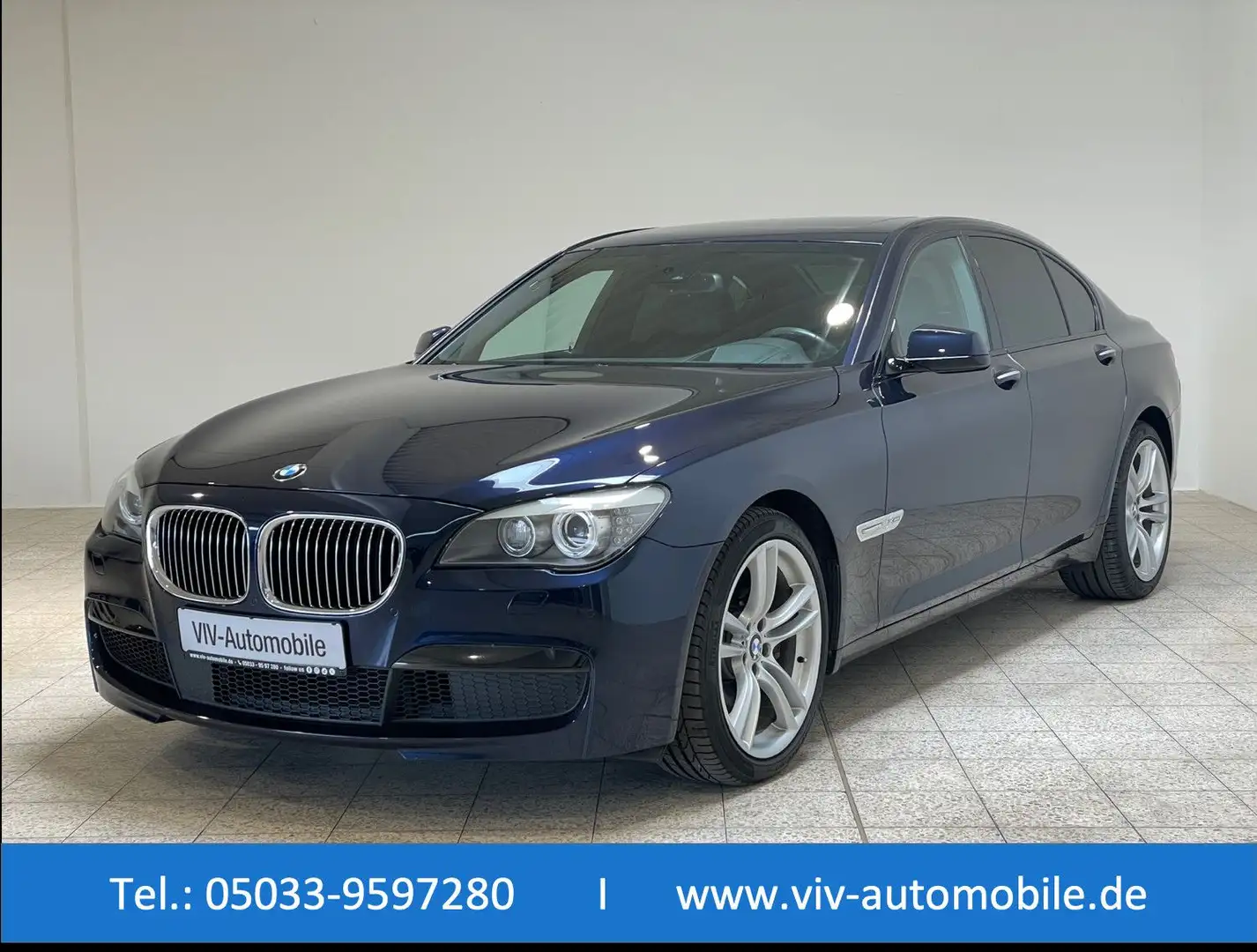 BMW 740 dxDrive M Sport Paket *Glasdach*SoftClose*HUD Blau - 1