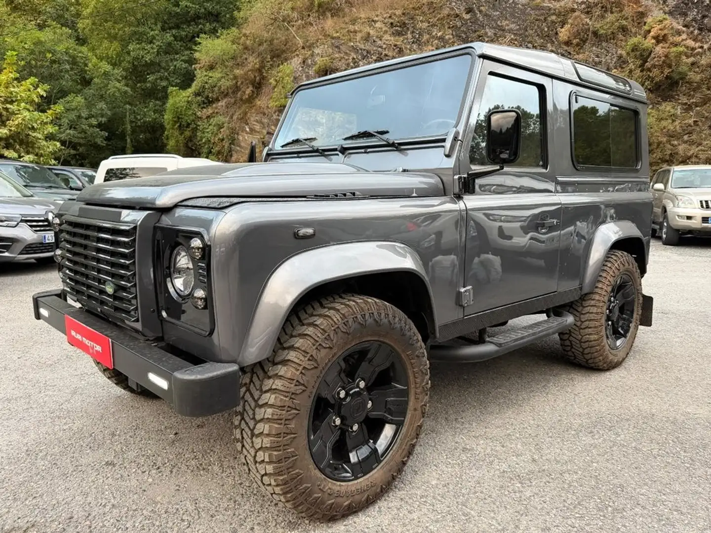 Land Rover Range Rover Defender 90 SW S Gris - 2