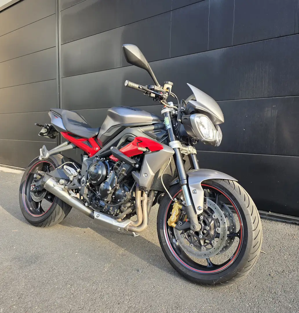 Triumph Street Triple 675 Gris - 1