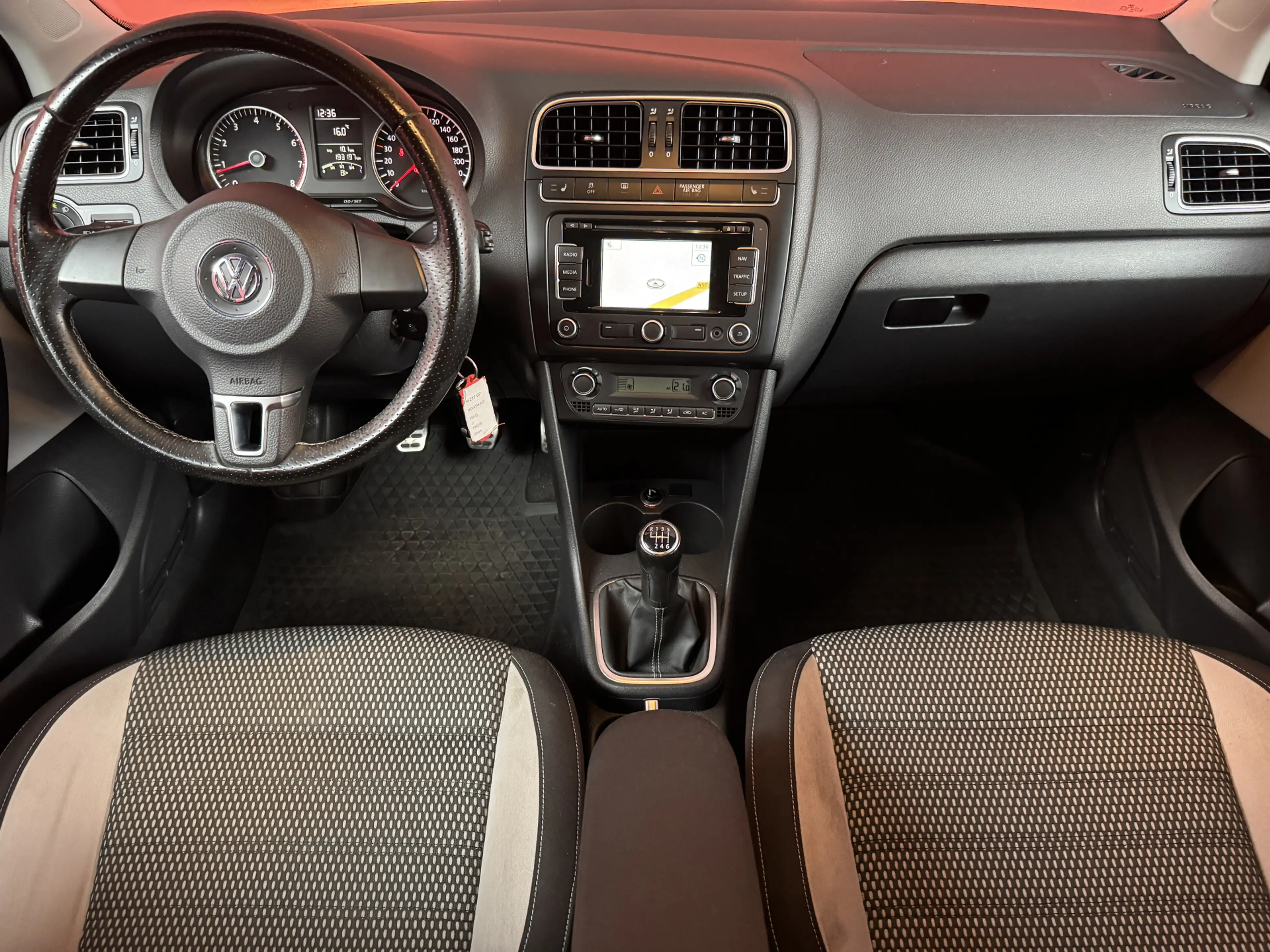 Volkswagen Polo Cross 1.2 TSI | Stoelverwarming | Clima | Cruise | — photo 13