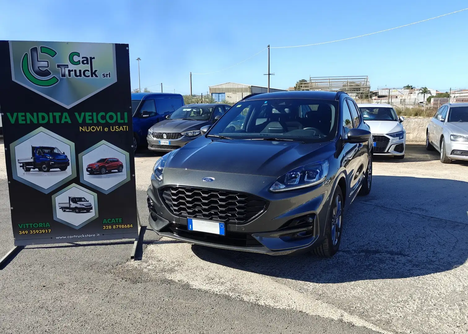 Ford Kuga Kuga 1.5 EcoBlue 120 CV aut. 2WD ST-Line X Grijs - 1