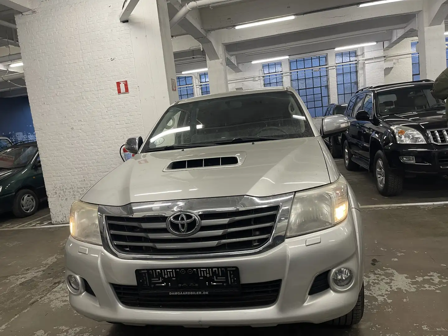 Toyota Hilux 3.0 D-4D 4WD STX Gris - 1